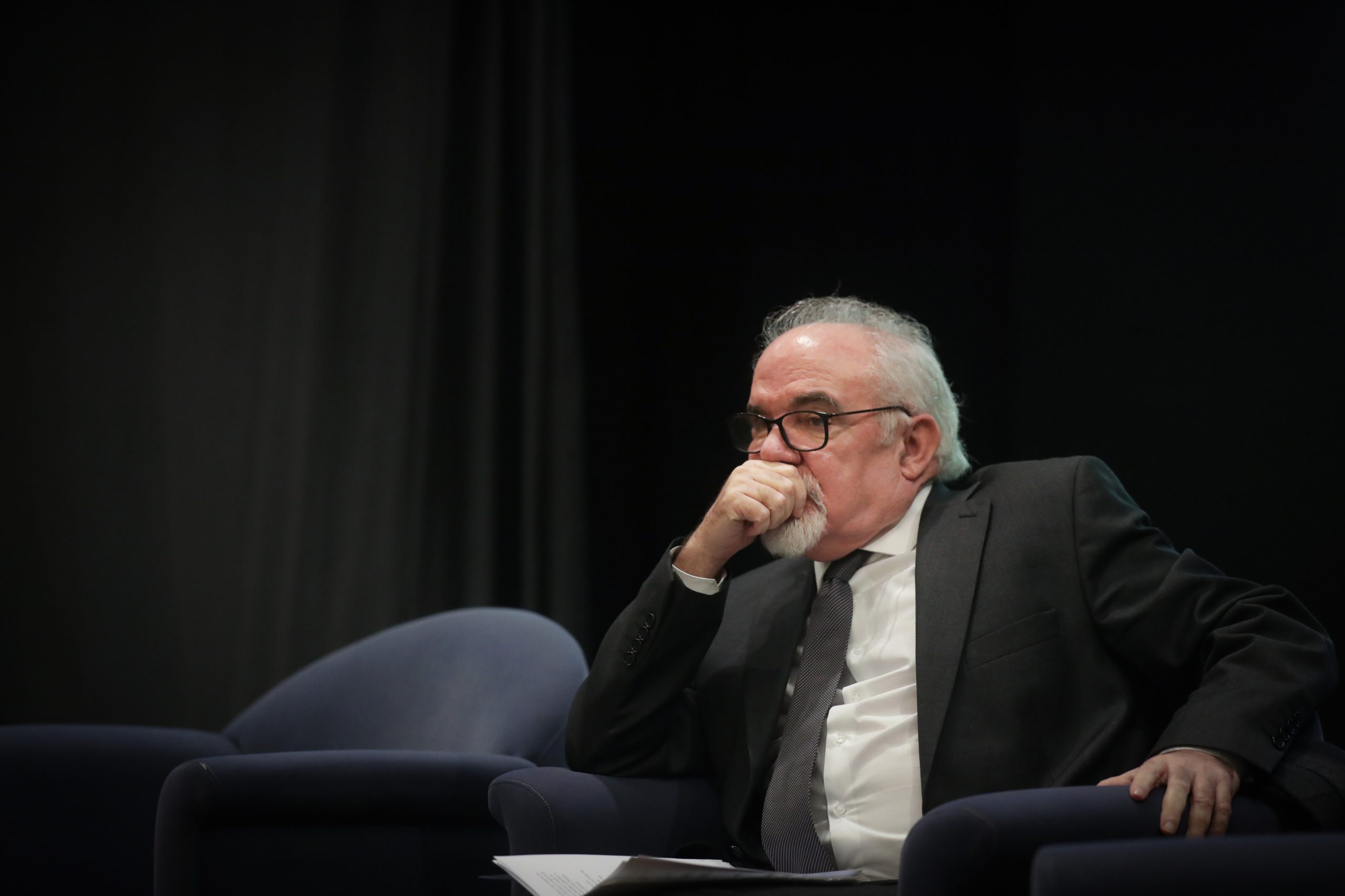 Ministro do Trabalho admite que há setores onde faltam trabalhadores adequados