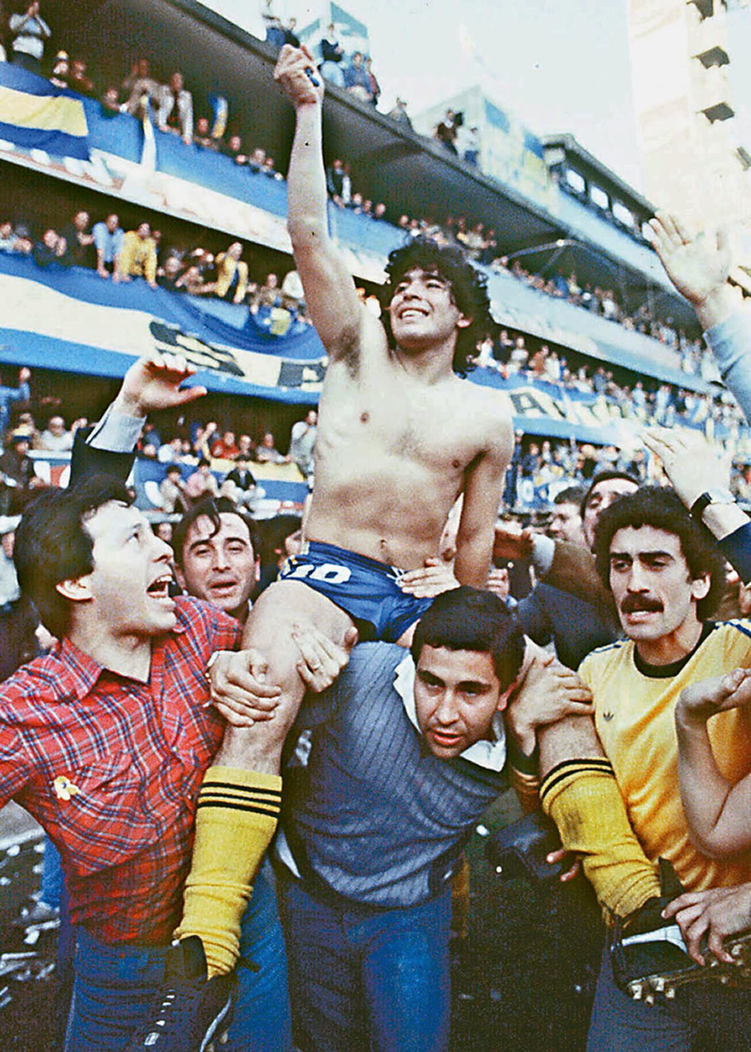 Ídolo em terreno rival. As vezes que Maradona esteve para jogar no Brasil