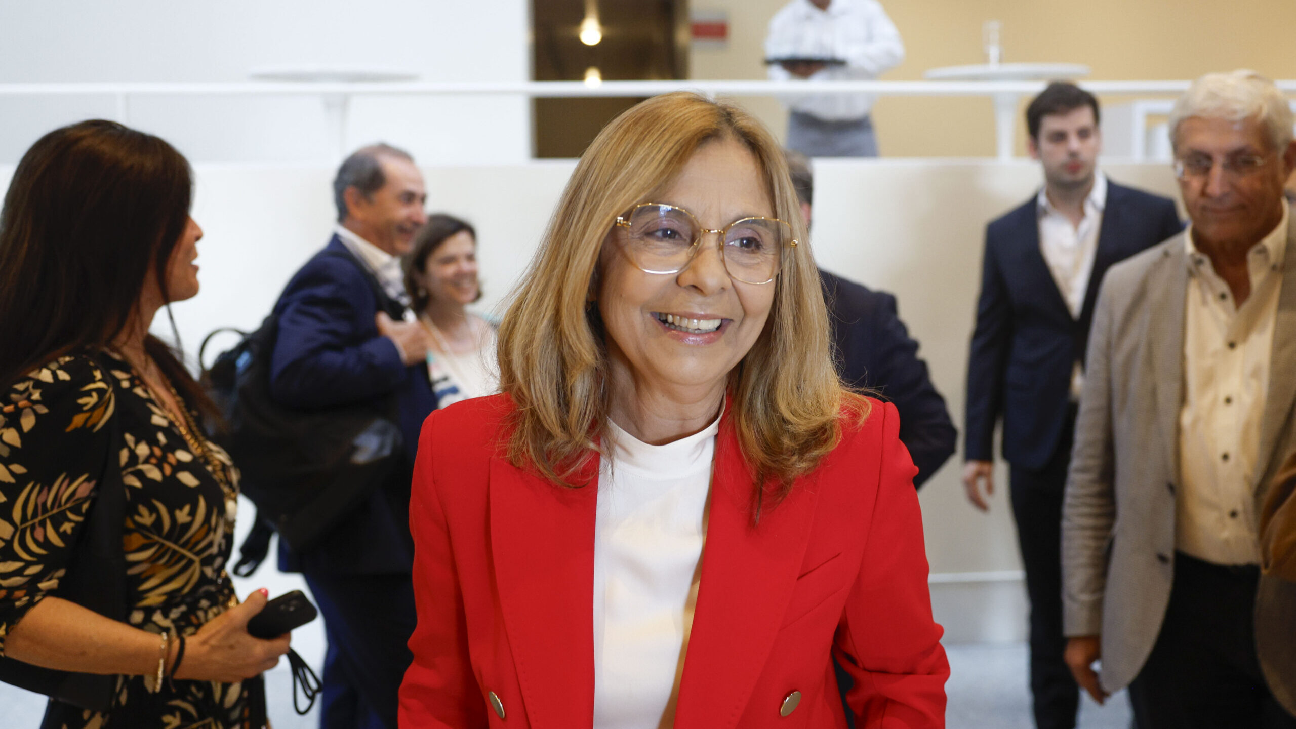 Ministra da Saúde fala sobre o aumento da atividade gripal: “As próximas 8 semanas serão particularmente exigentes”