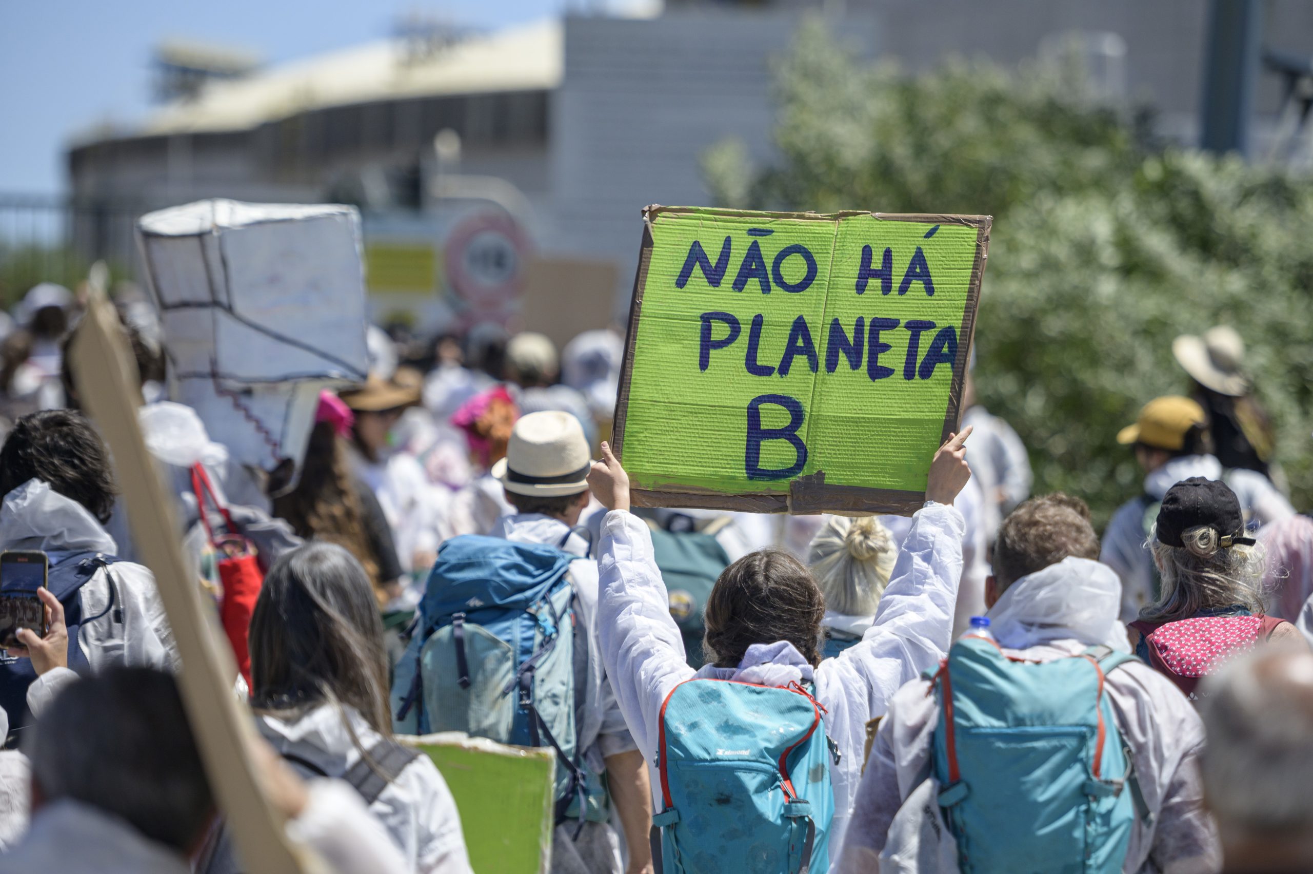 Movimentos protestam em Sines e pedem travão na destruição do litoral alentejano