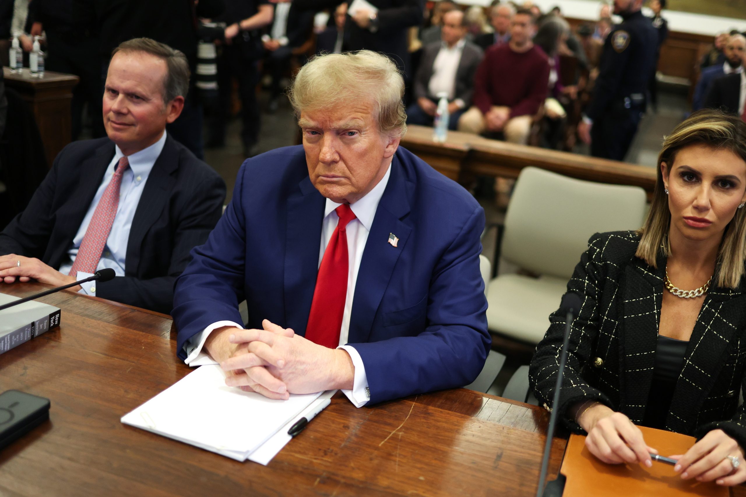 Trump insiste que julgamento é “interferência eleitoral”
