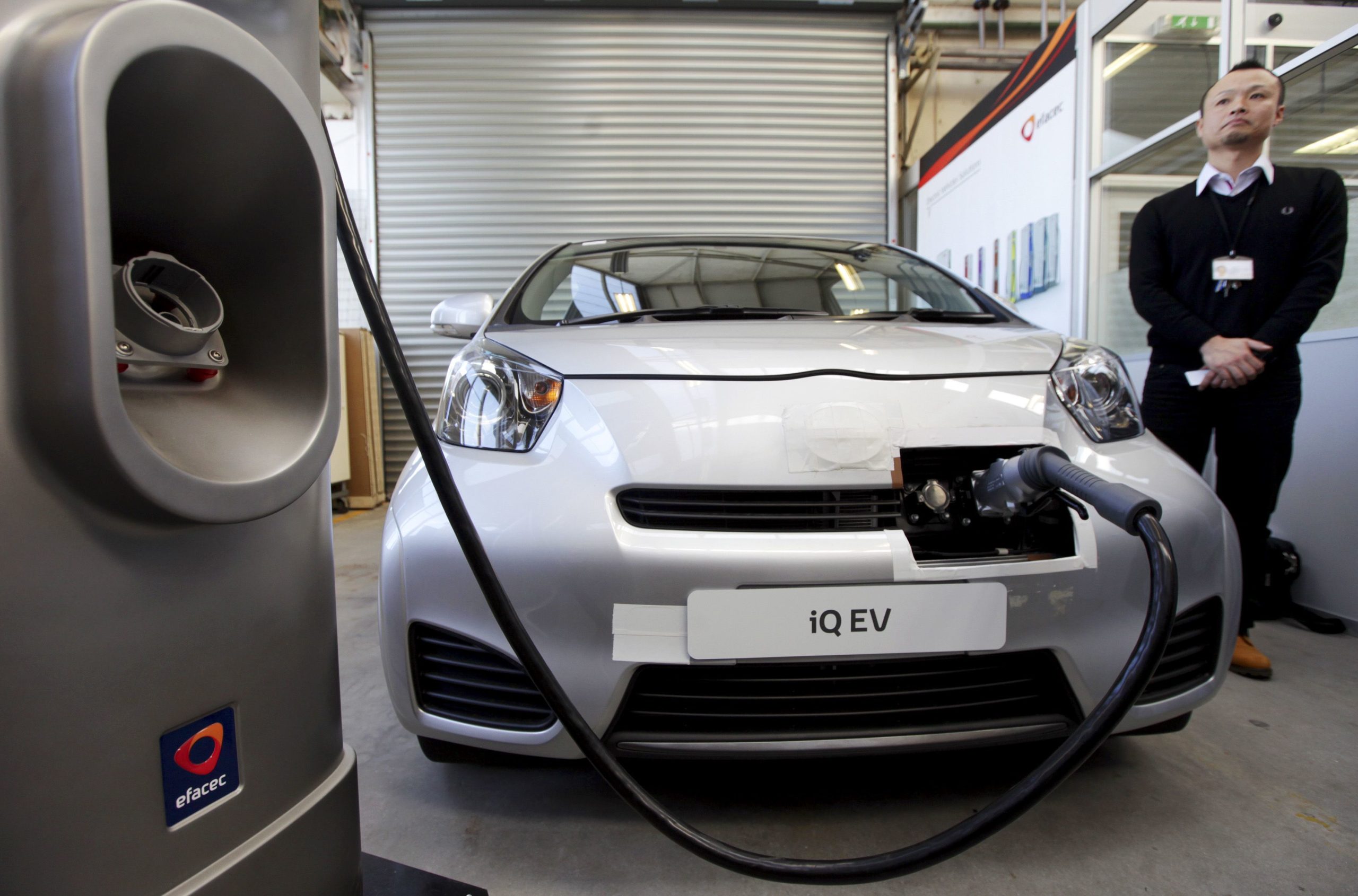 Venda de carros elétricos com crescimento “exponencial” este ano