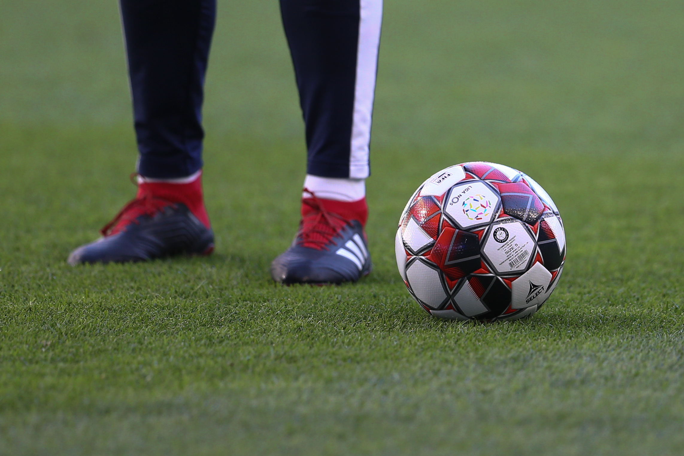 Liga de clubes recebeu 58 pedidos de inscrição a seis horas do fecho do mercado