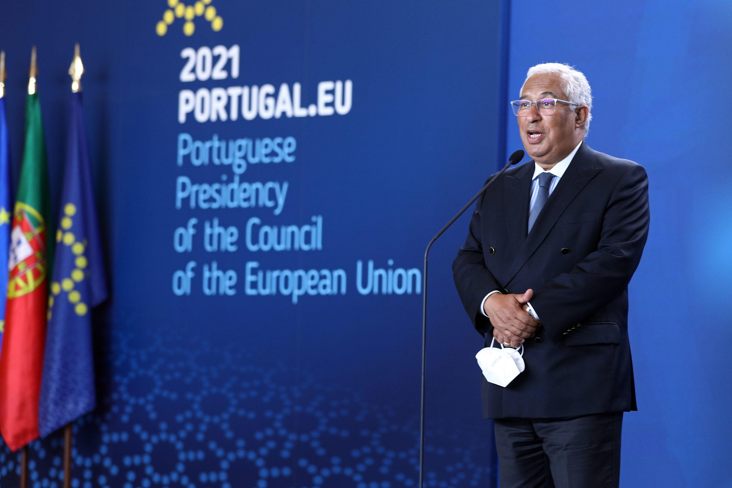 Certificado covid-19 permite viajar em liberdade e segurança, diz Costa