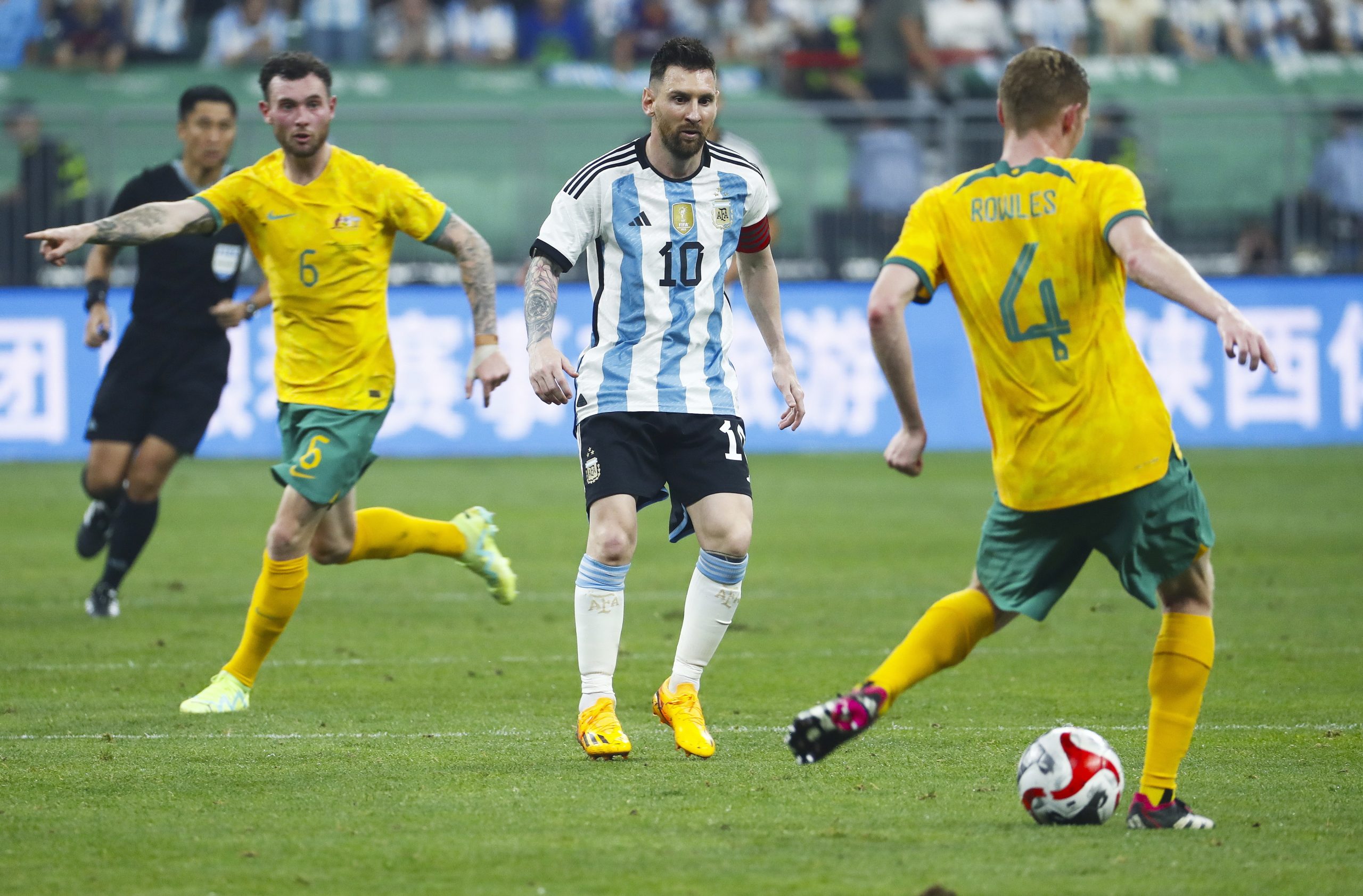 Argentina bate Austrália com ‘selo’ de Messi no primeiro jogo da digressão à Ásia