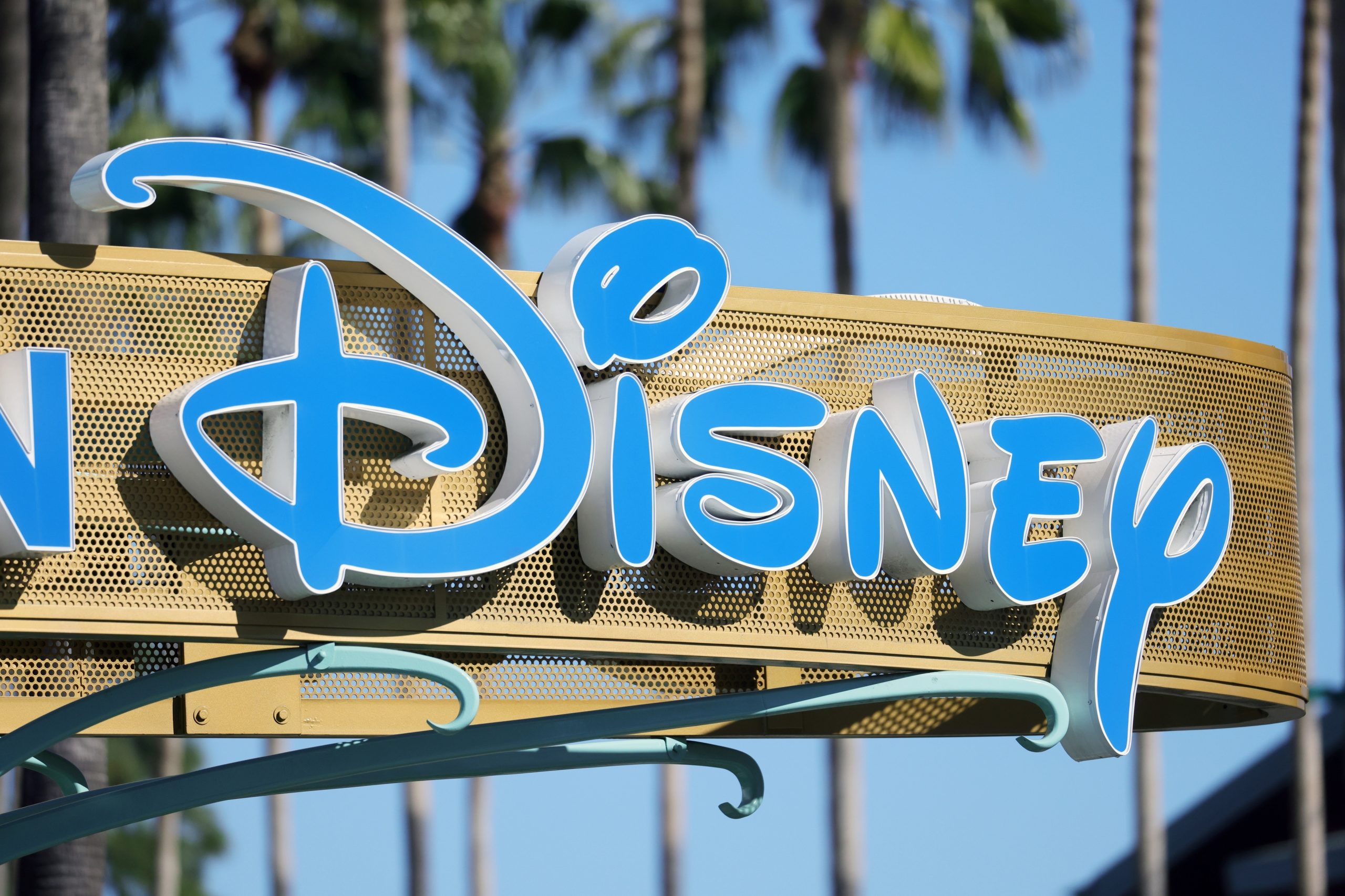 “Adrenalina” e “montanhas-russas”. Disney aposta em parque temático na ilha árabe de Yas