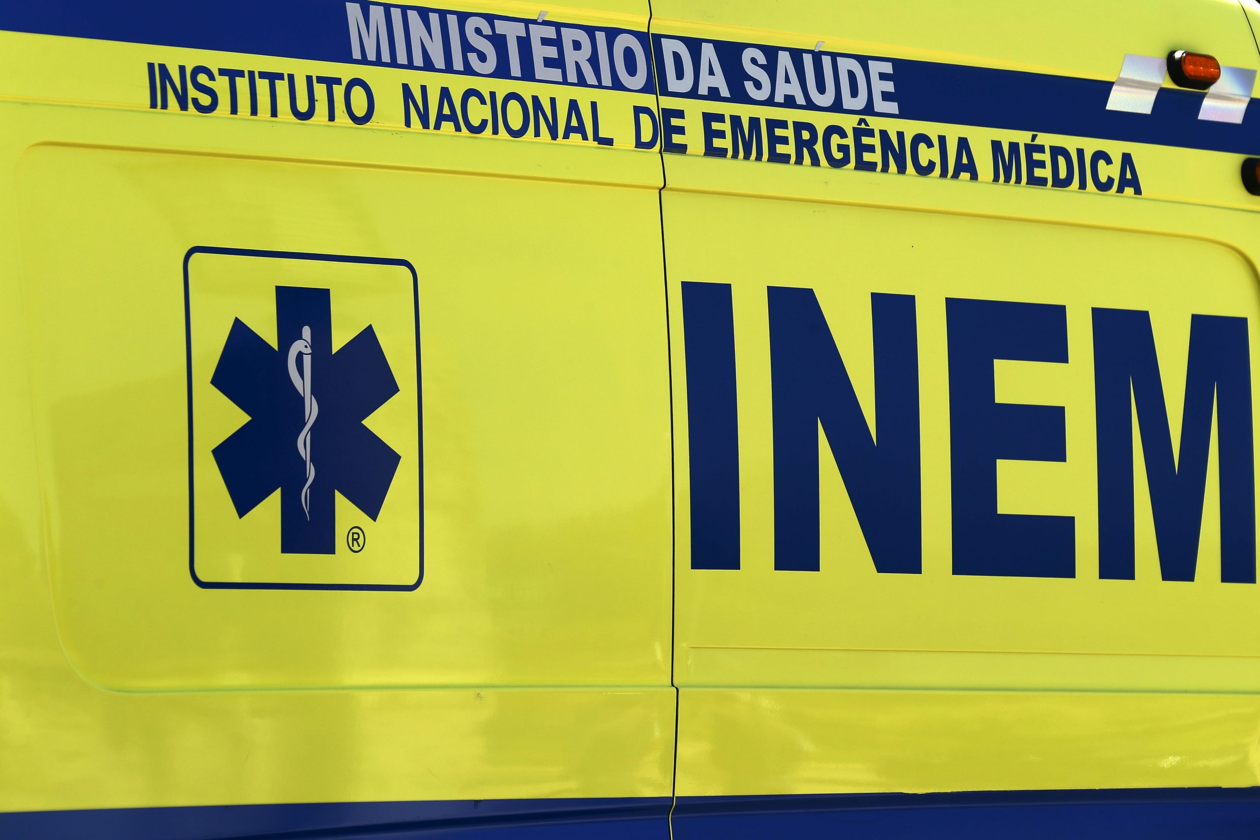Um morto em colisão entre motociclo e bicicleta em Vila Nova da Barquinha