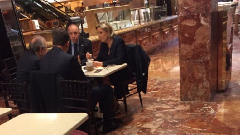 Marine Le Pen esteve na Trump Tower, mas não foi ver o presidente-eleito. “Tirou dois dias para descansar”