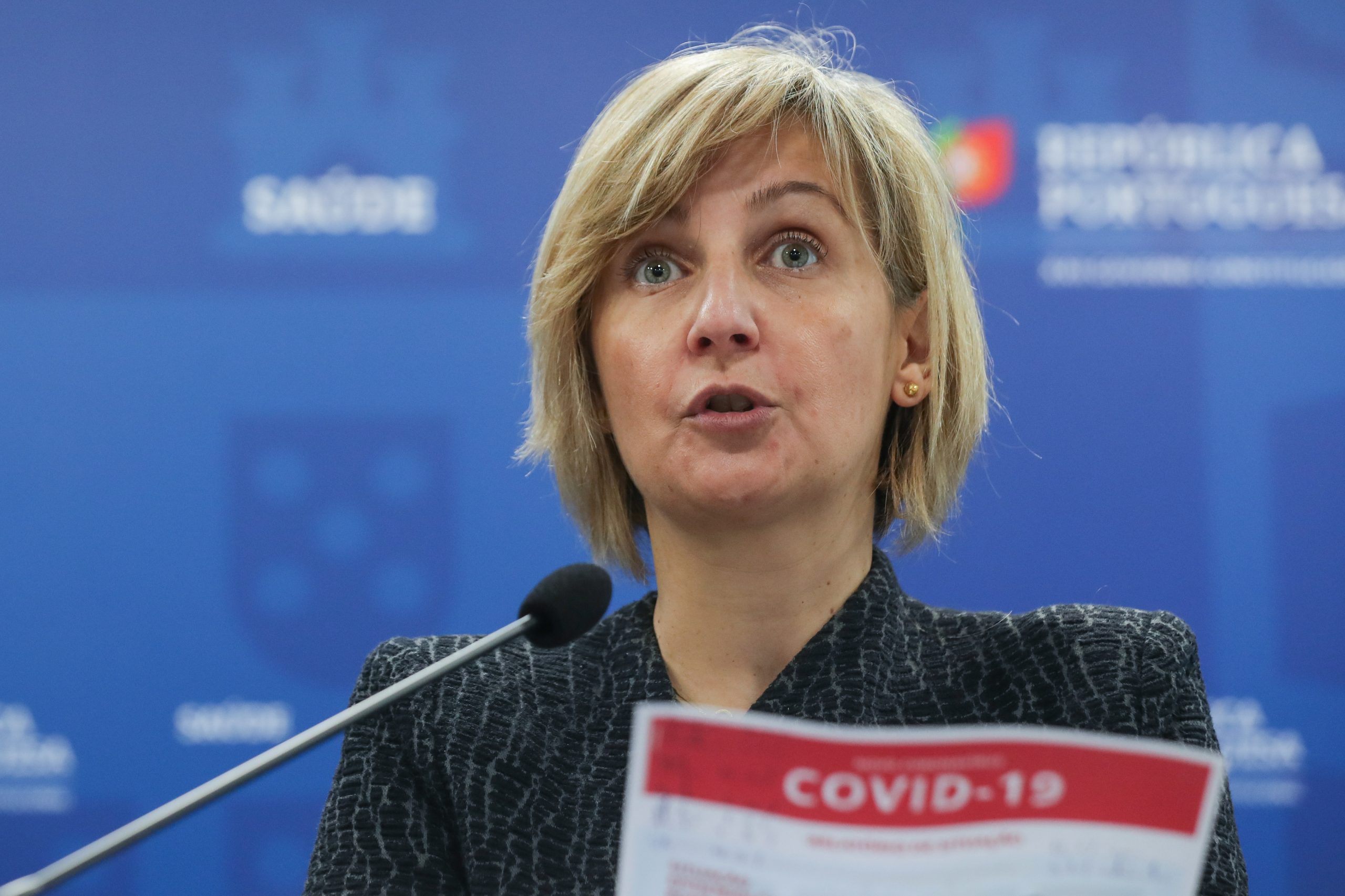 Ministra da Saúde diz que SNS tem 1538 ventiladores para responder a aumento da necessidade de internamento