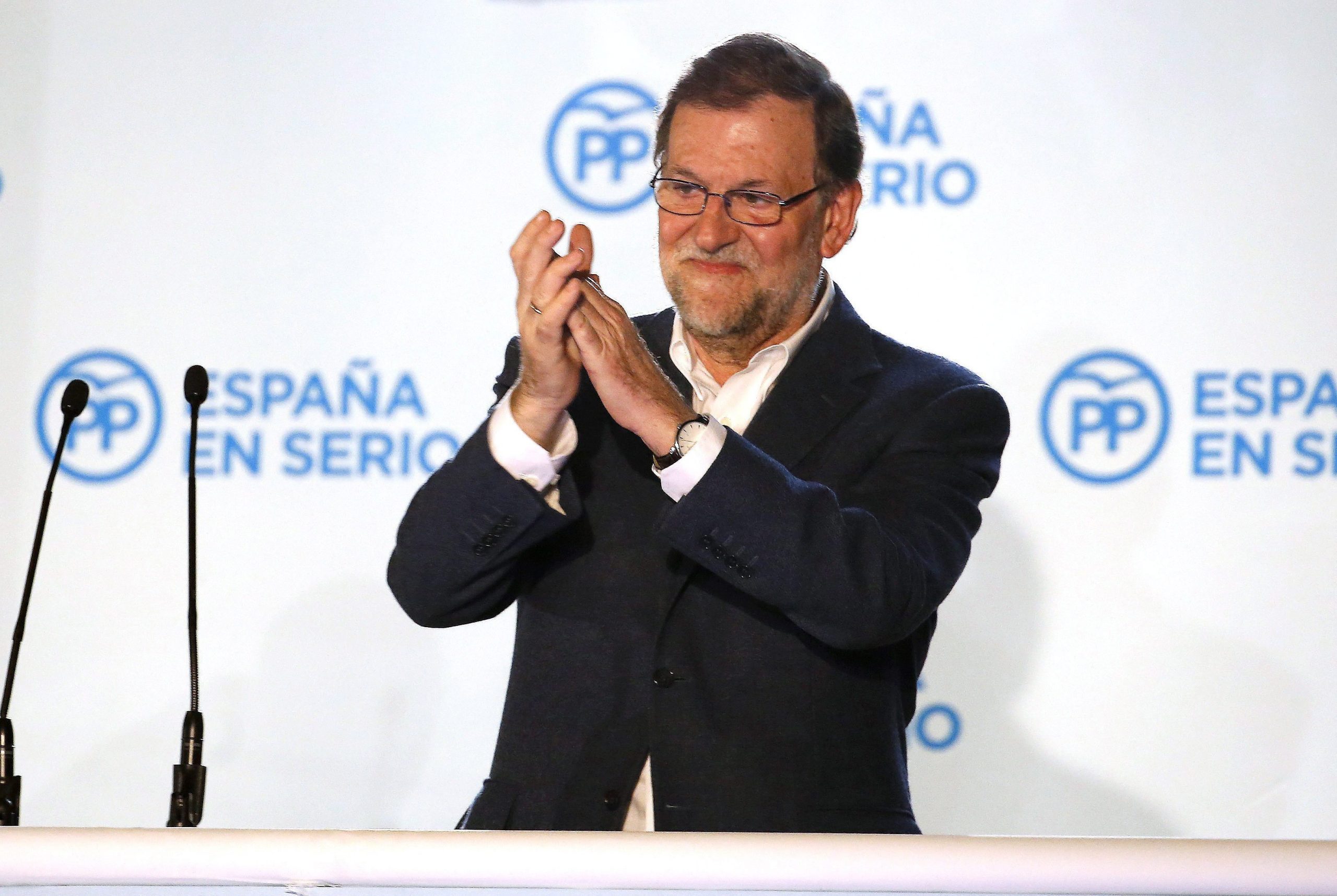 Espanha: Reeleito líder do PP, Rajoy recorda exemplo e herança de Aznar