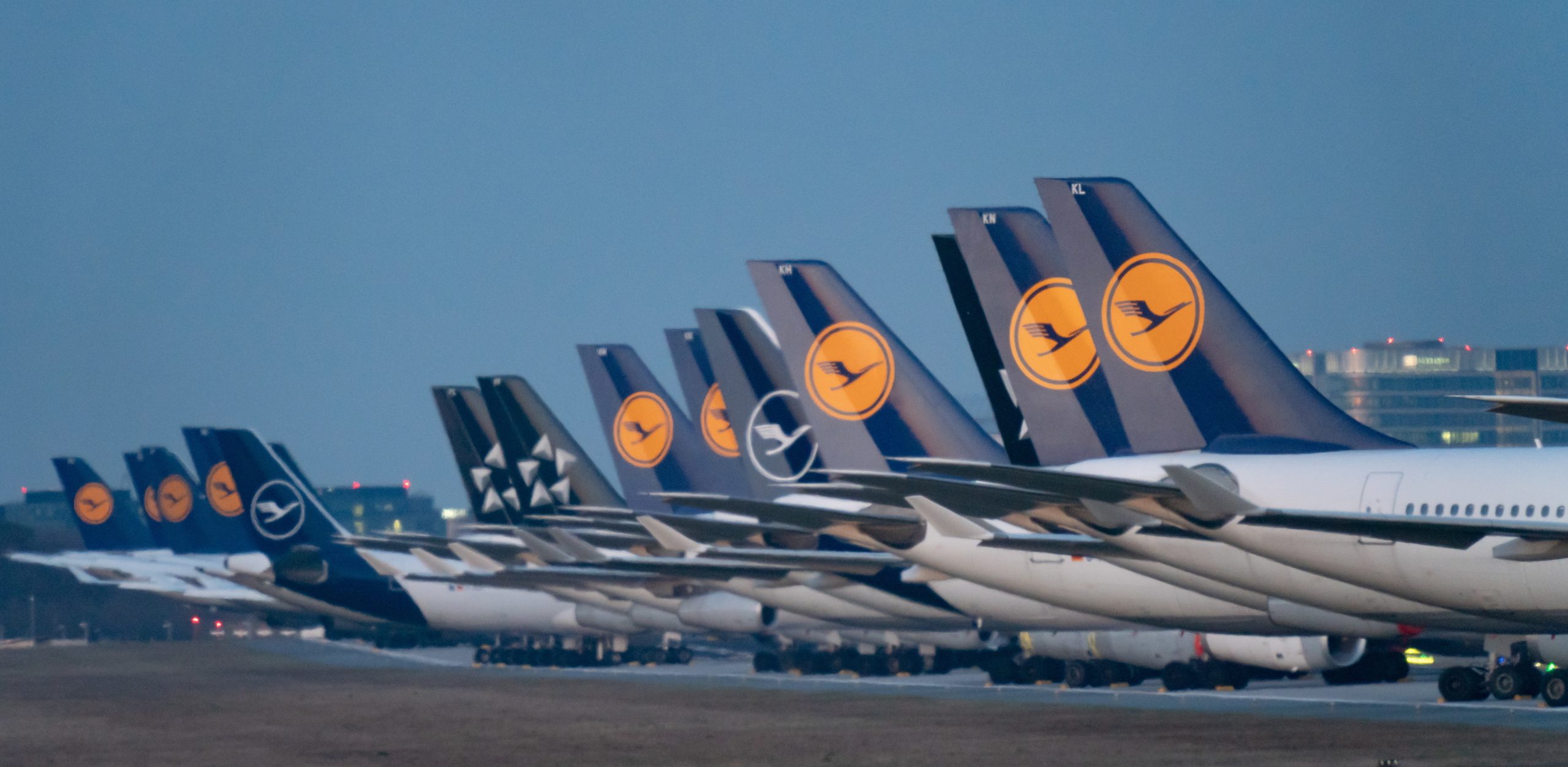 Lufthansa chegou a acordo para receber ajudas estatais de 9.000 milhões de euros