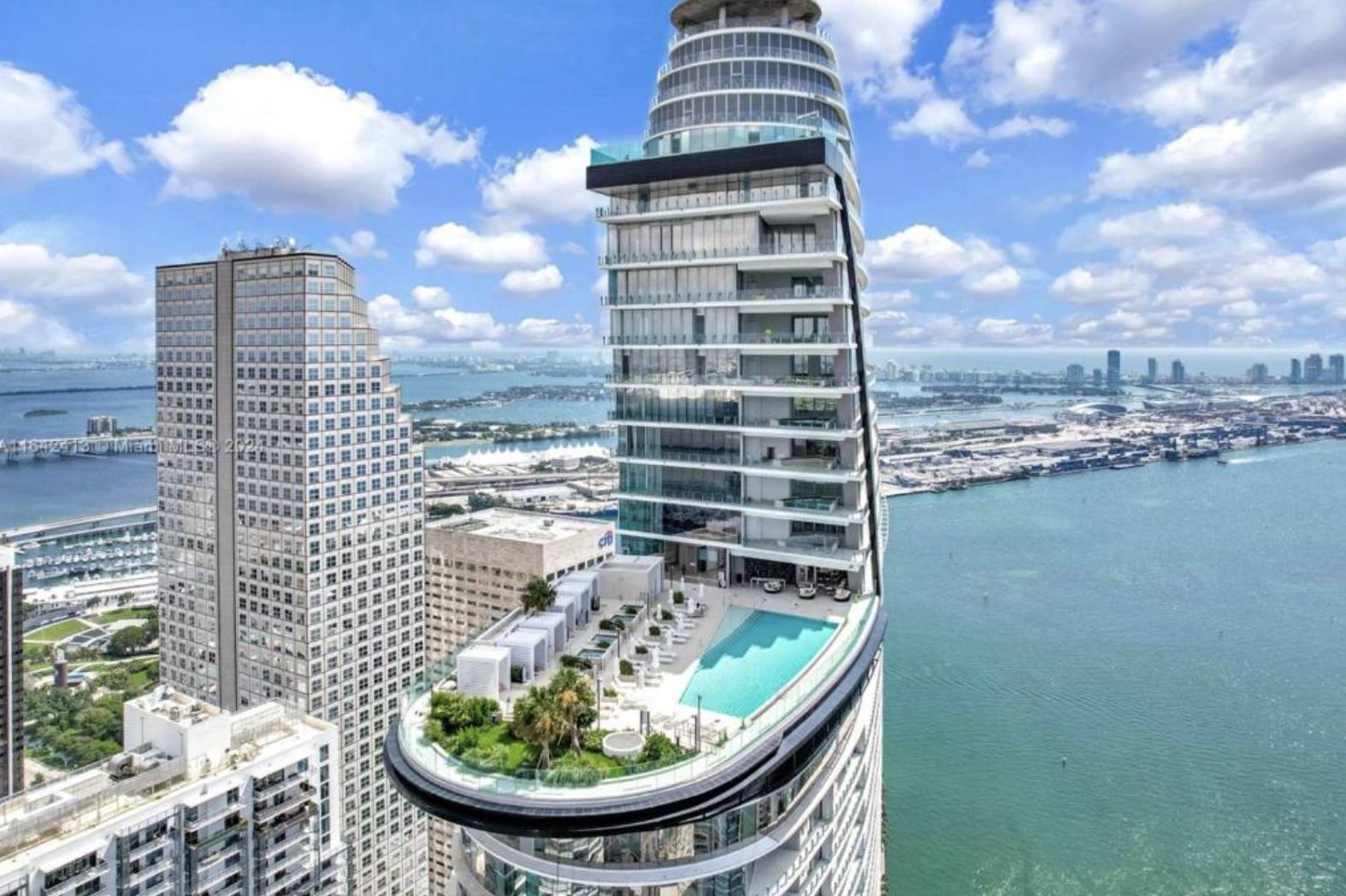 ASTON MARTIN TOWER Miami