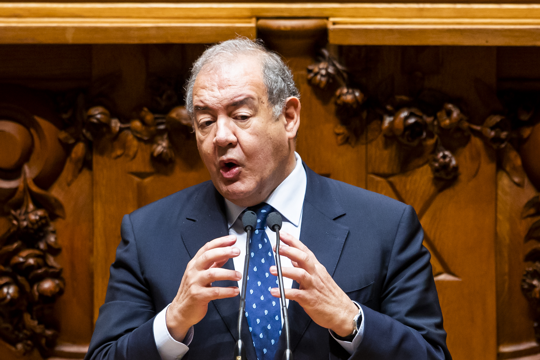 Efacec: “Há alguns interessados, mais do que se pensa”, diz ministro da Economia