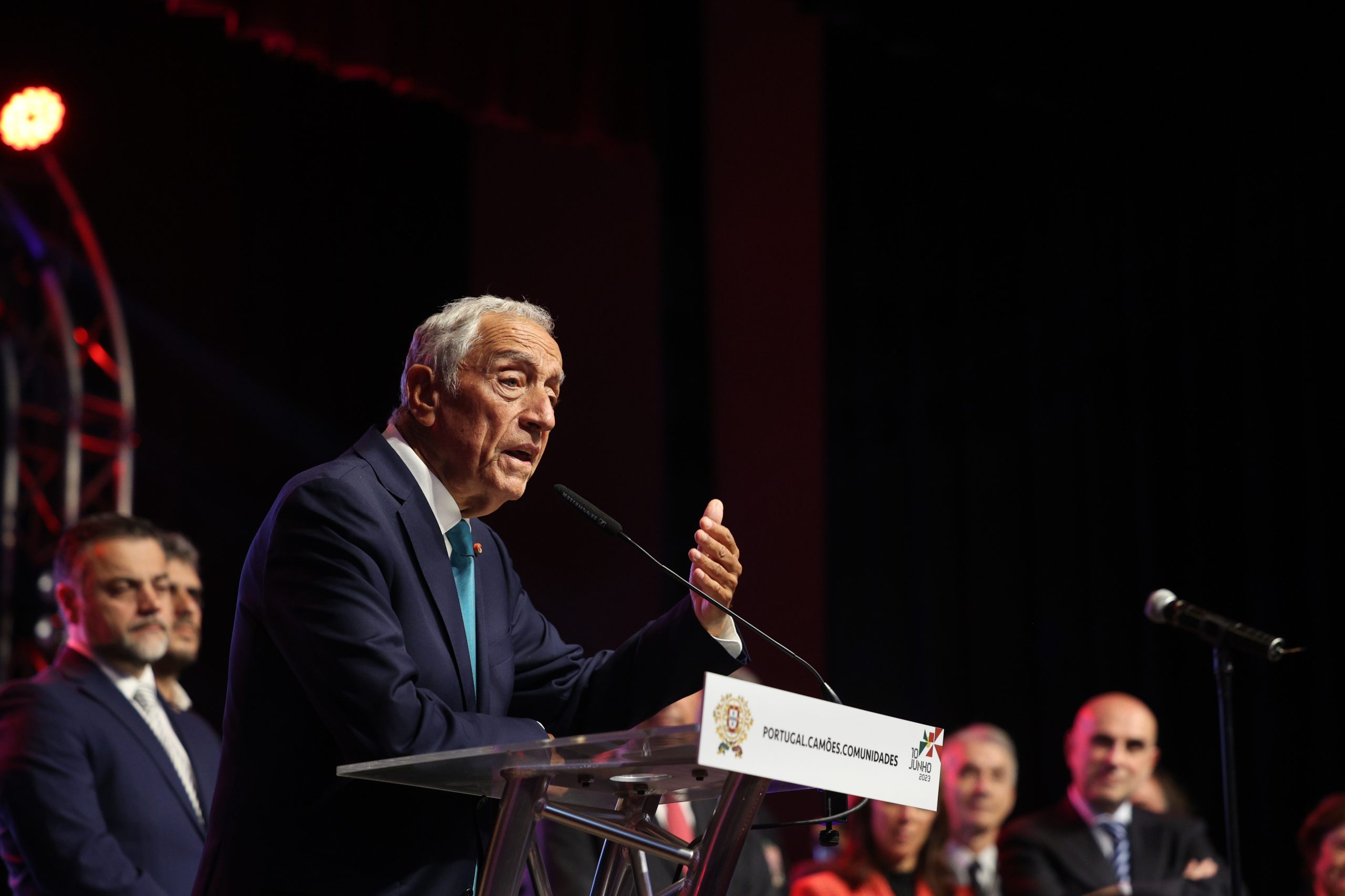 Mudança nos certificados de aforro é “apelo implícito à banca”, reitera Marcelo Rebelo de Sousa desde a Cidade do Cabo