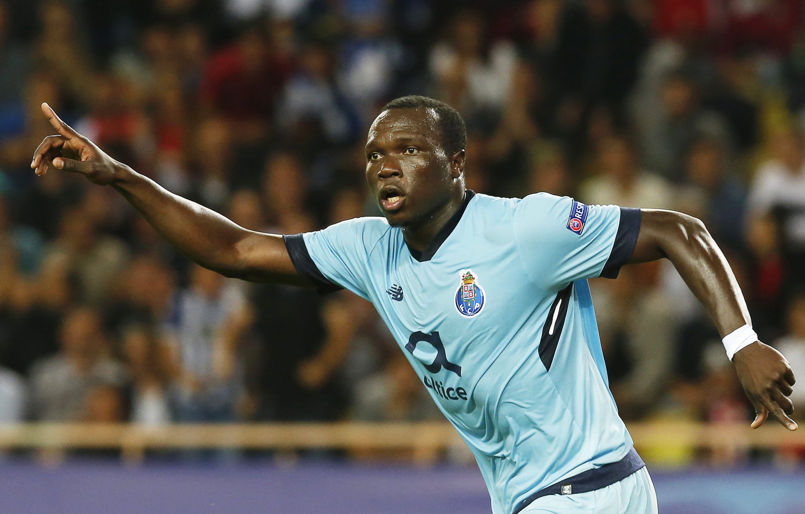 FC Porto compra totalidade do ‘passe’ de Aboubakar e renova até 2021