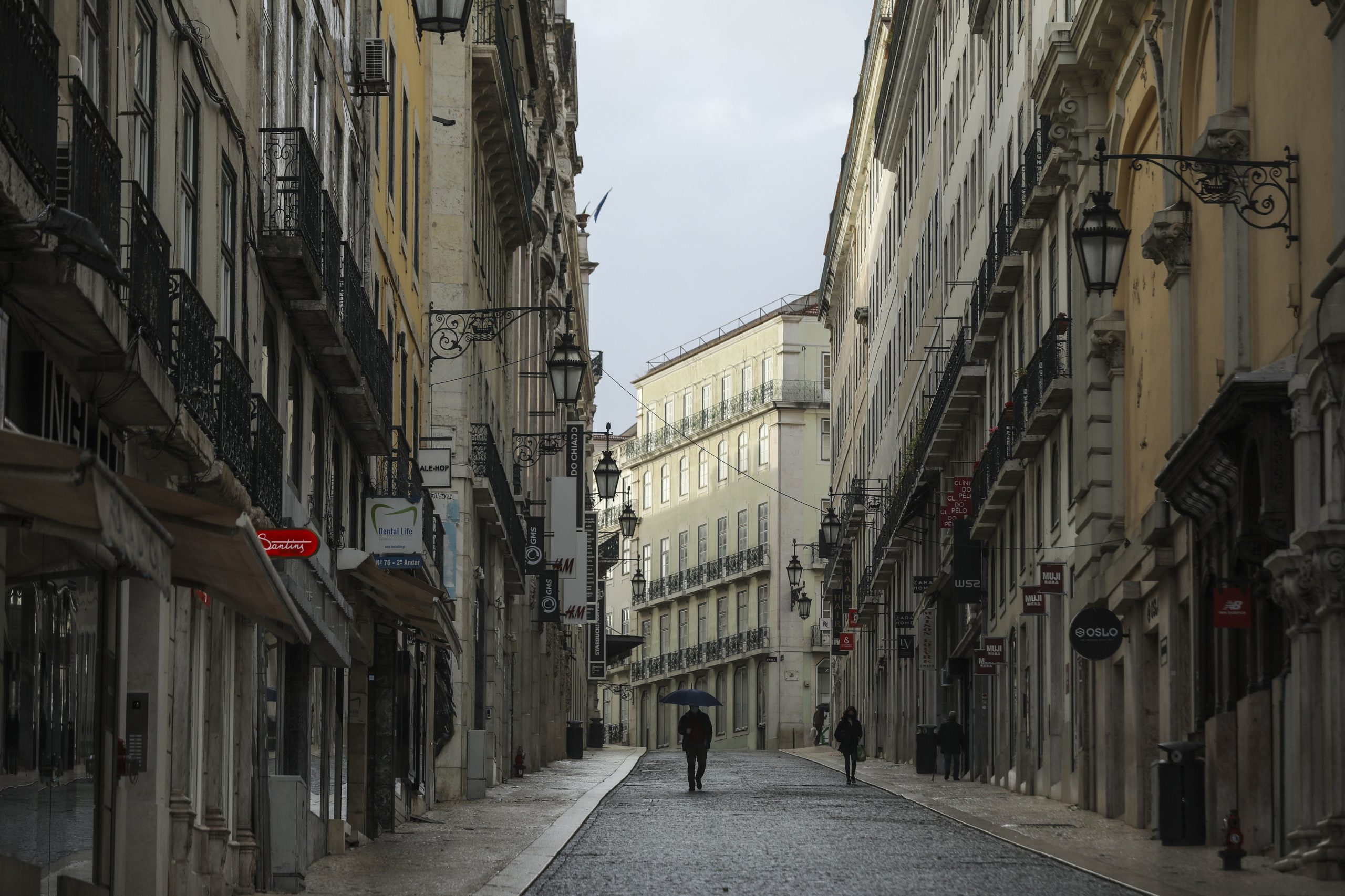 Número de portugueses em casa aumentou com fecho das escolas