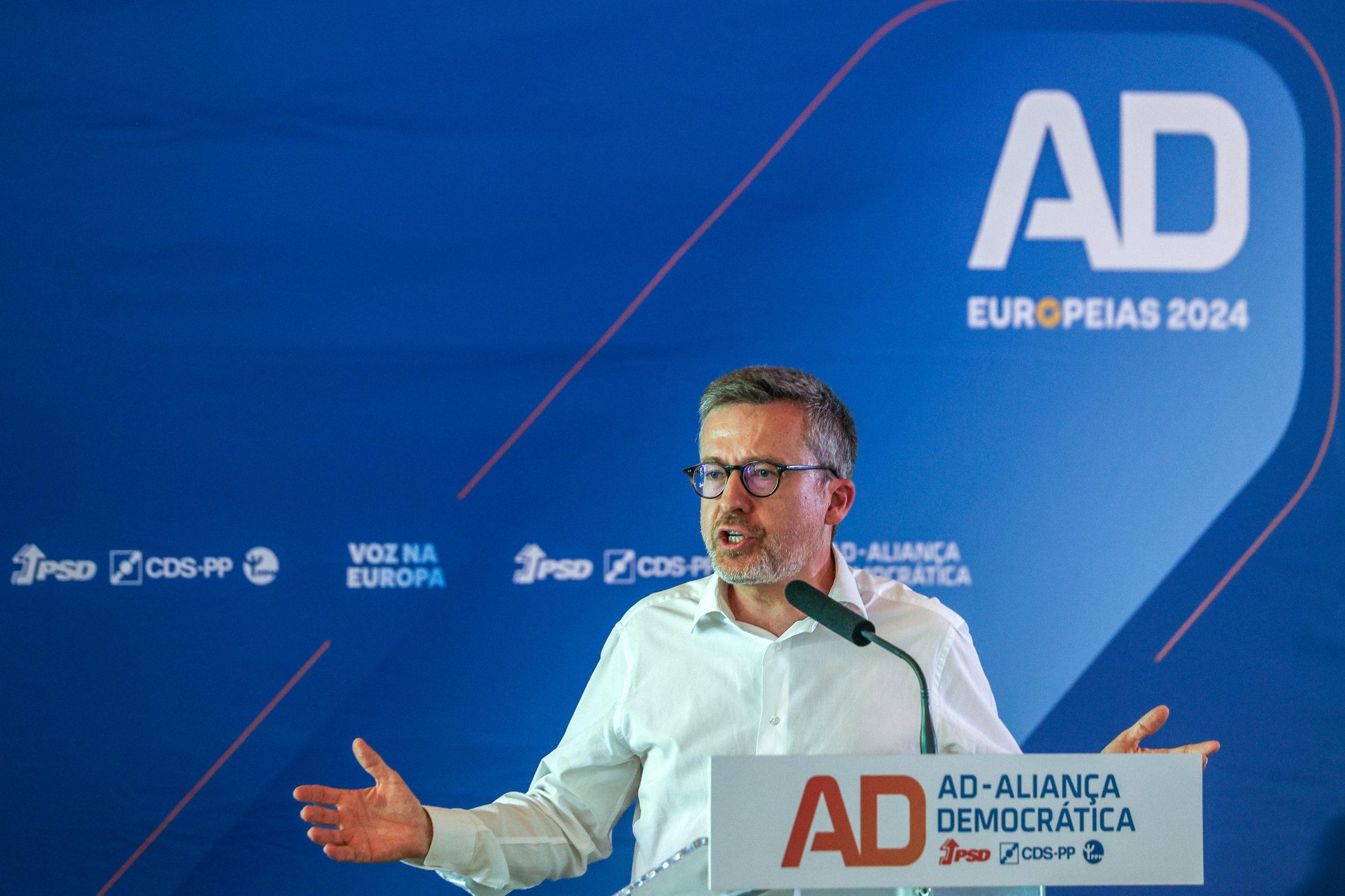 Europeias: Moedas vaticina que AD vai ganhar com “uma grande, grande diferença”