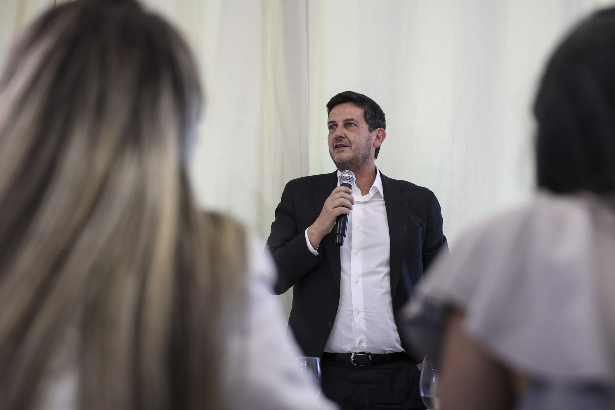 Rui Rocha acompanha preocupações na justiça mas defende visão “mais ampla”