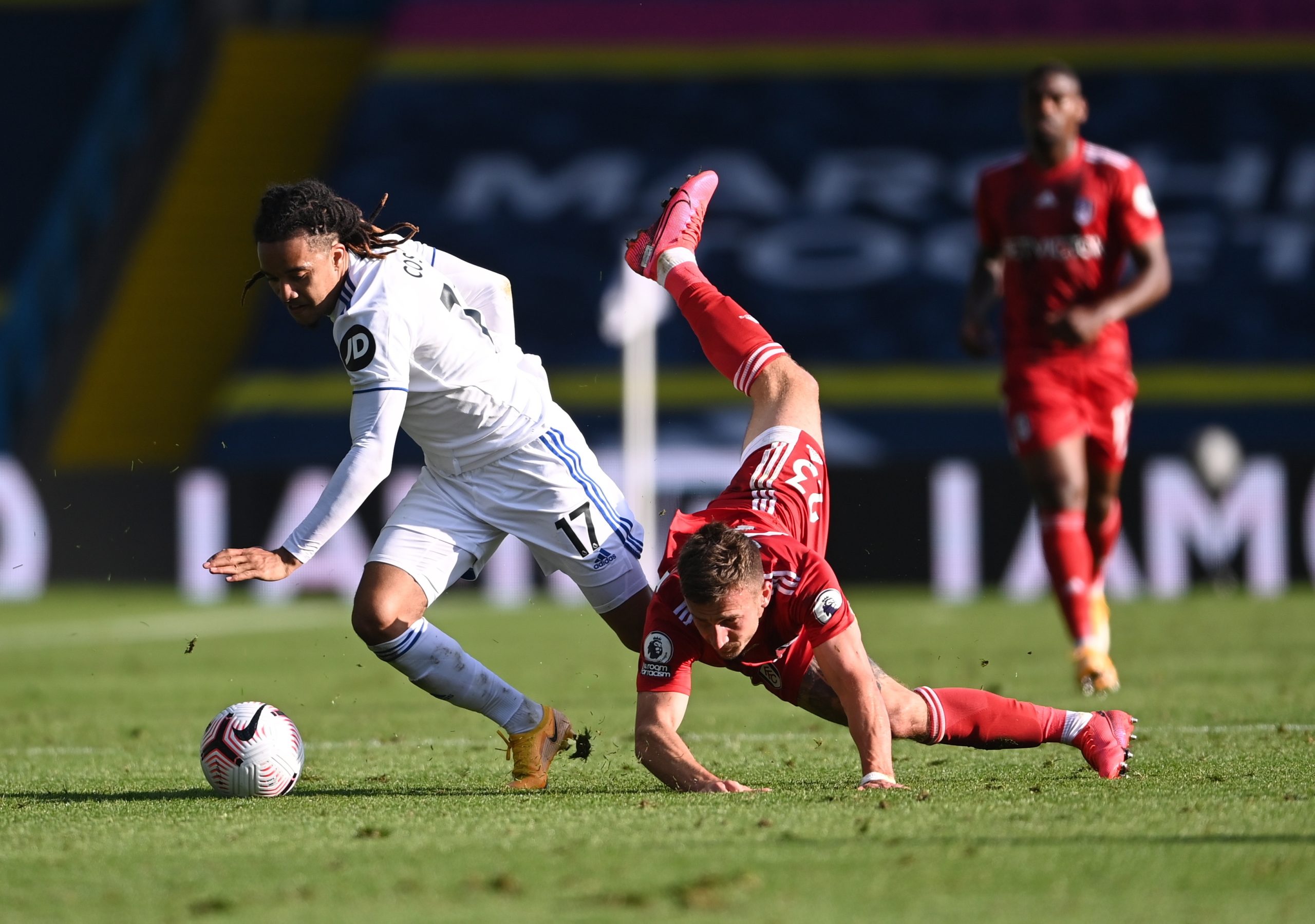 Premier League. Hélder Costa brilhou no primeiro triunfo do Leeds na liga