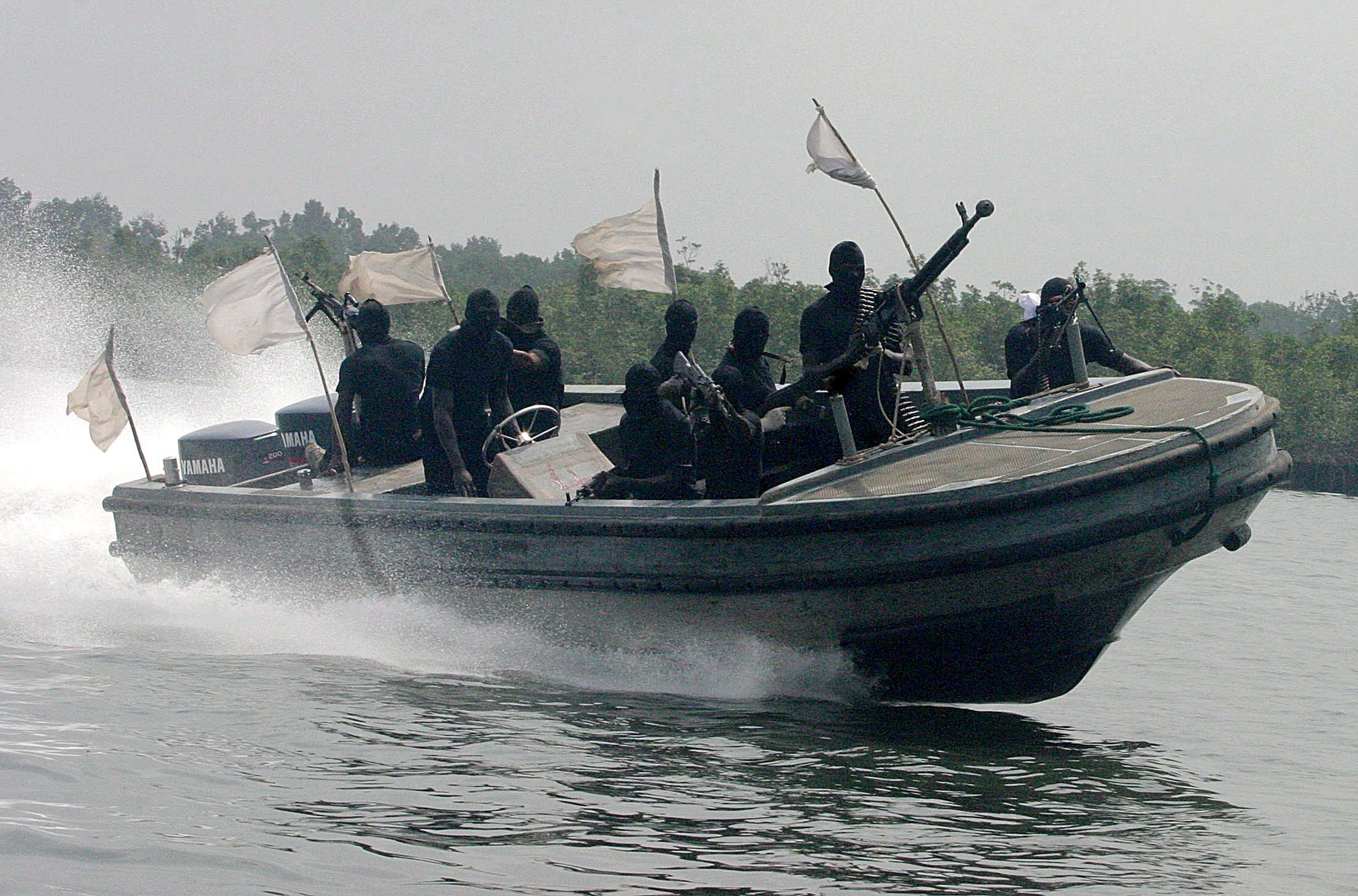 Navio suíço é atacado. 12 tripulantes sequestrados na Nigéria