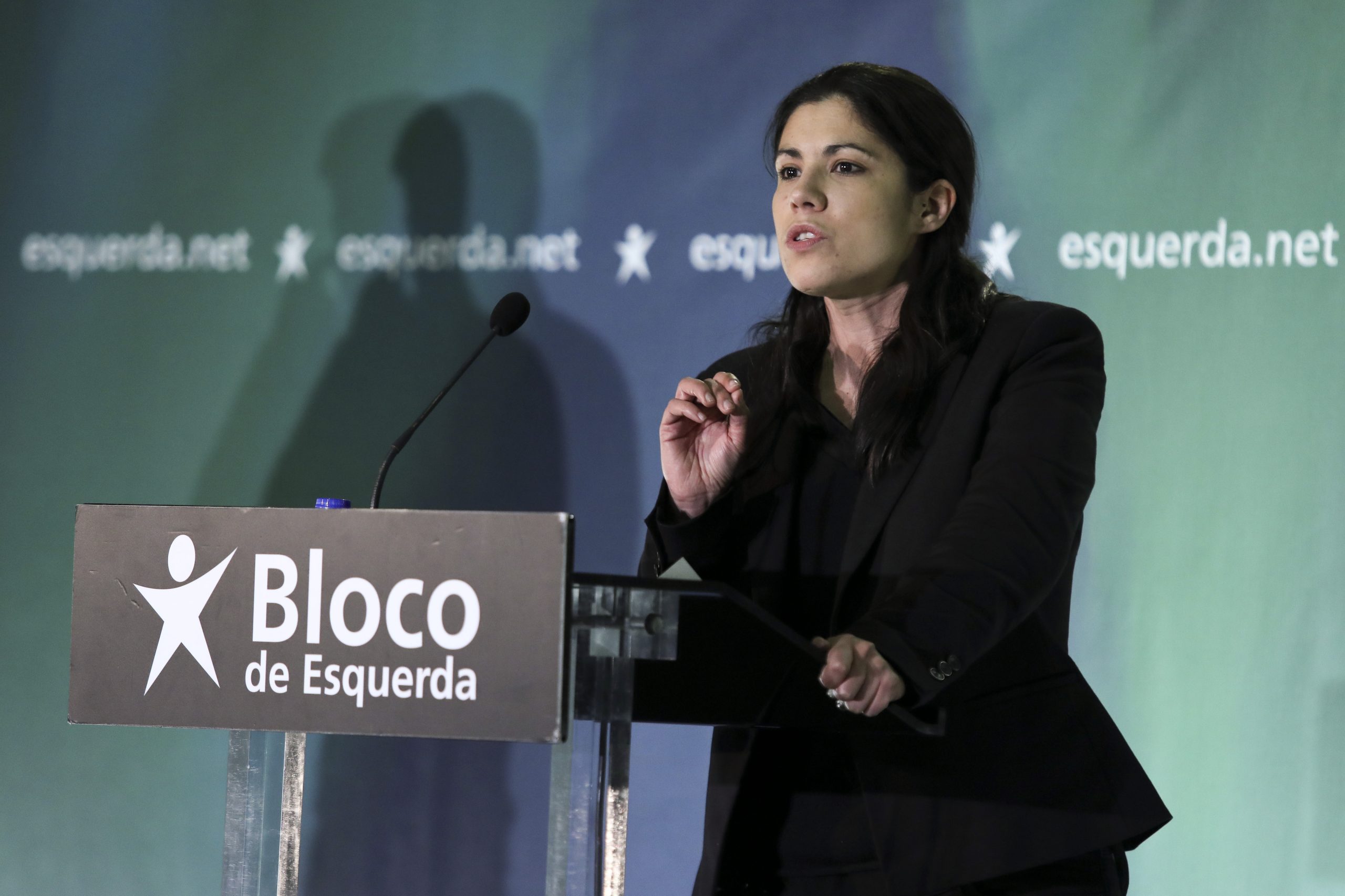 BE diz que é tempo de “investir na economia” e “proteger pessoas” sacrificadas pela austeridade