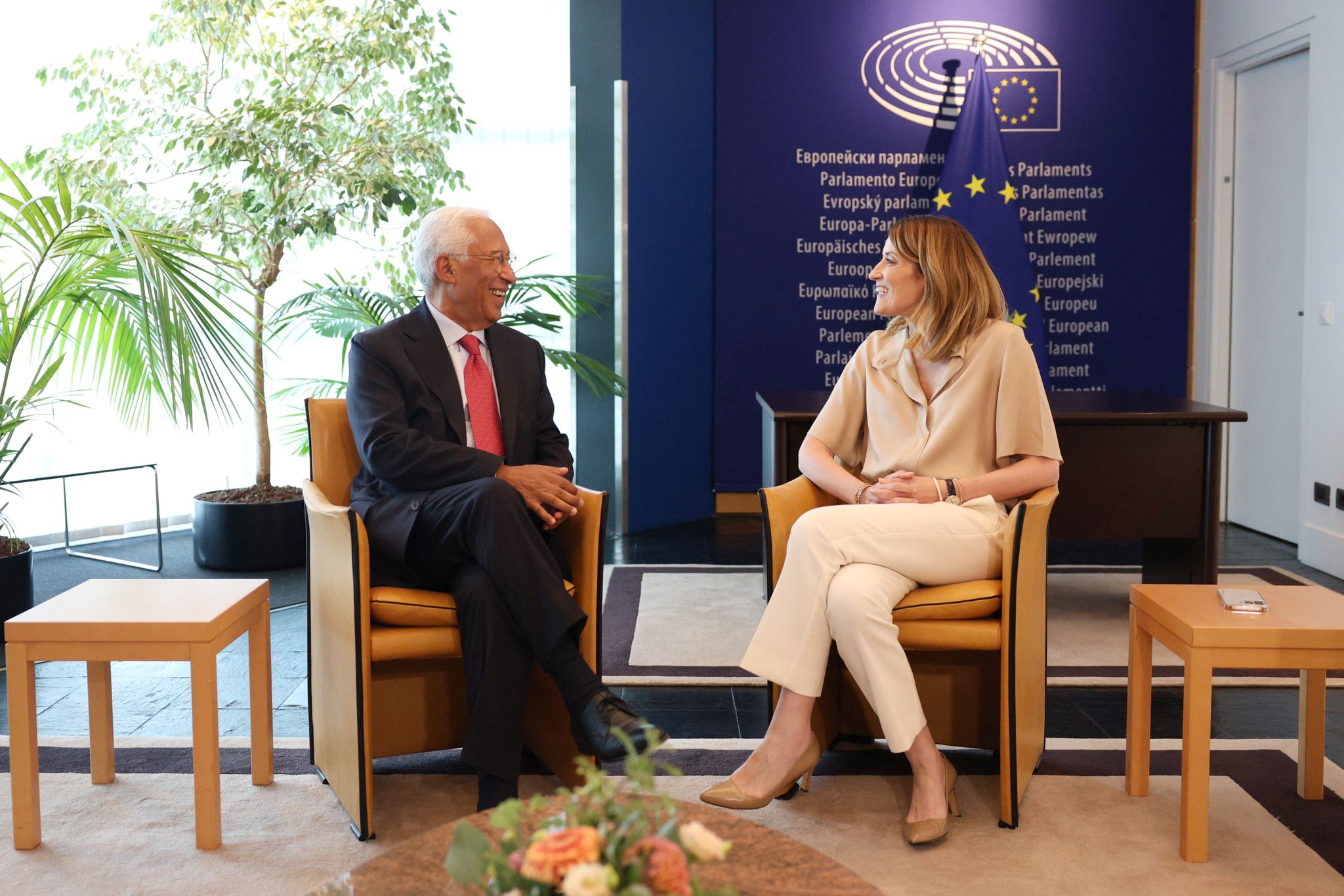 António Costa em Estrasburgo em encontro para “felicitar” Metsola. Veja as fotos