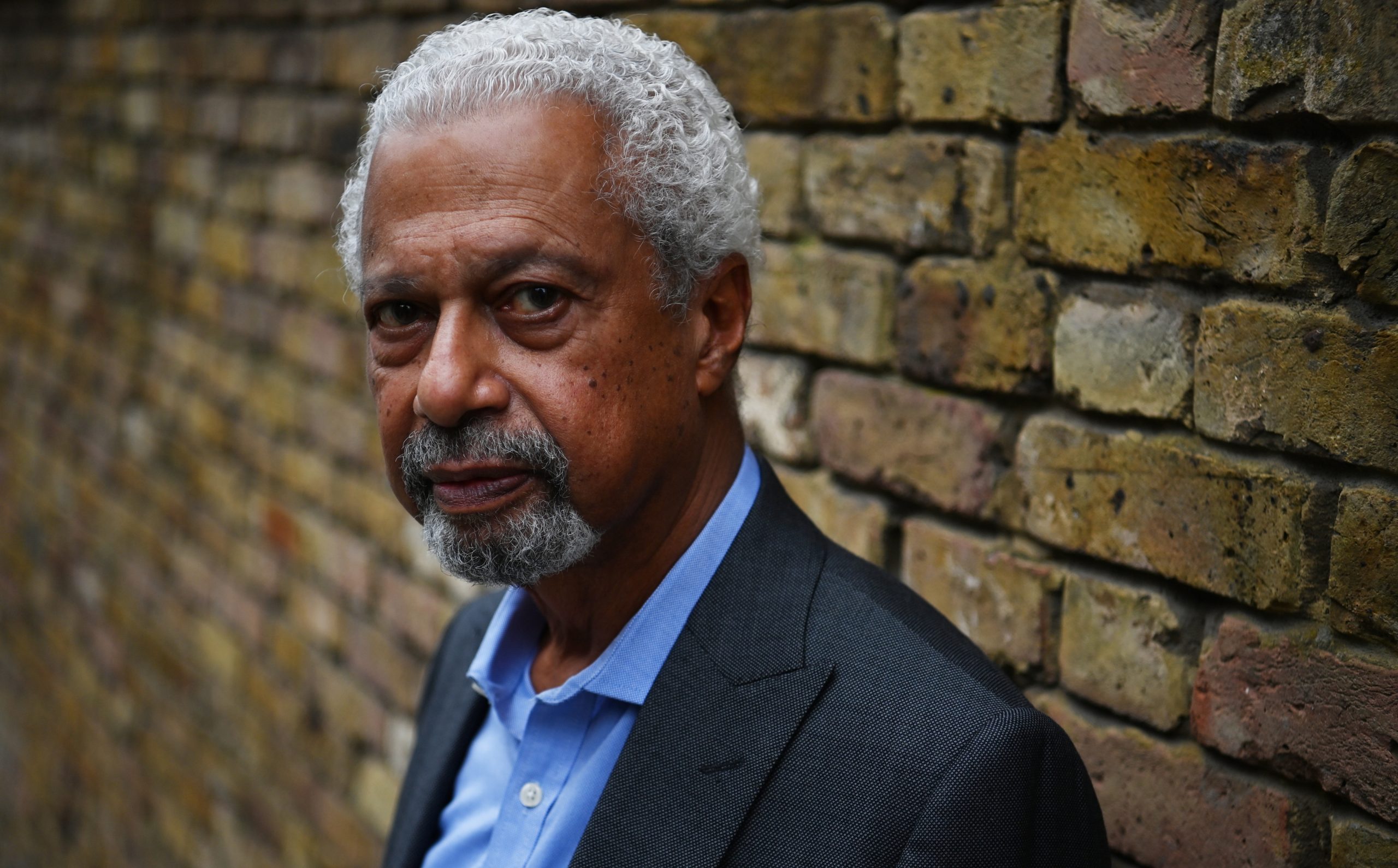 Nobel da Literatura Abdulrazak Gurnah promete continuar a falar de migrantes
