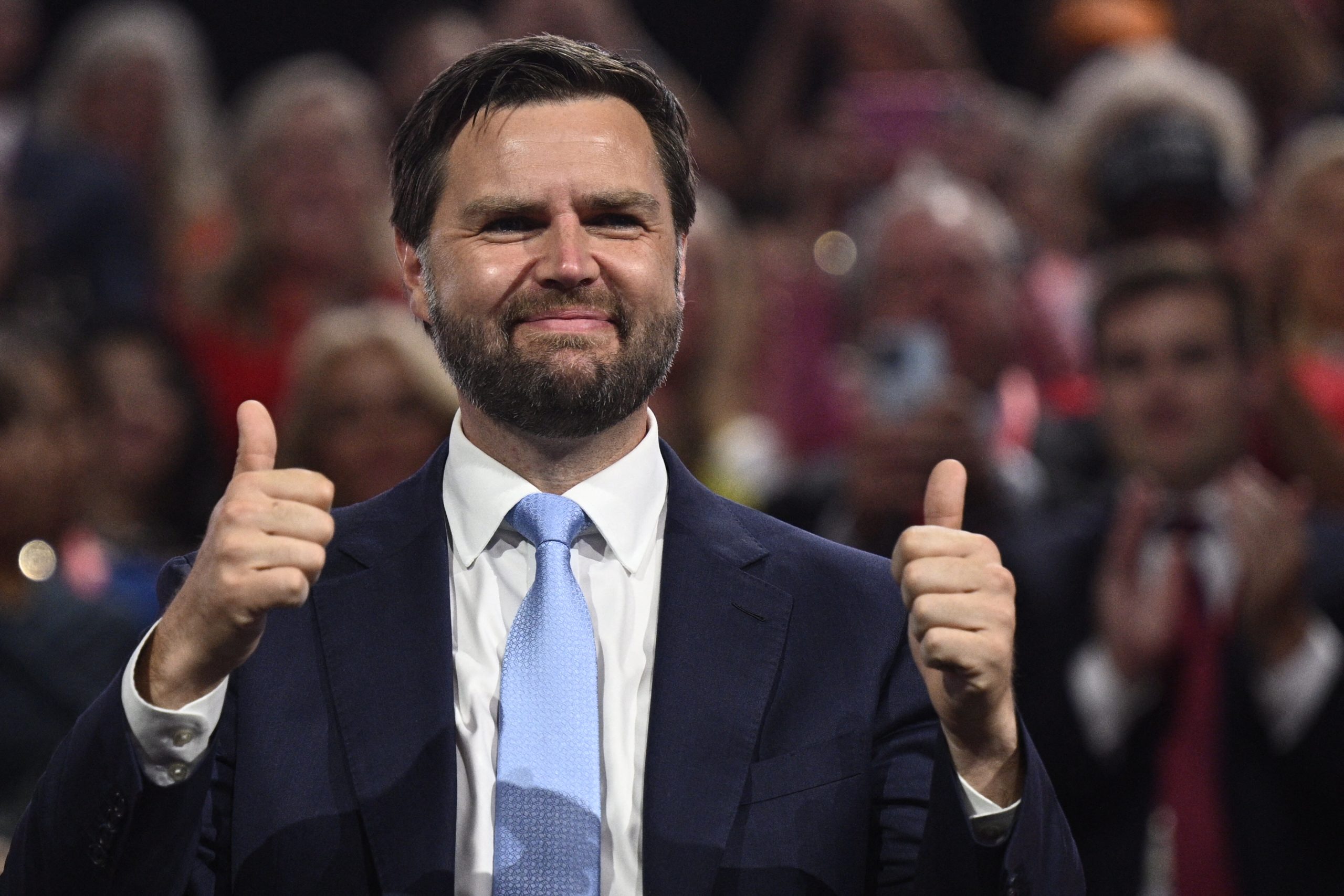 Das bases a J.D. Vance, republicanos difundem rumores anti-imigração sobre haitianos que comem animais de estimação