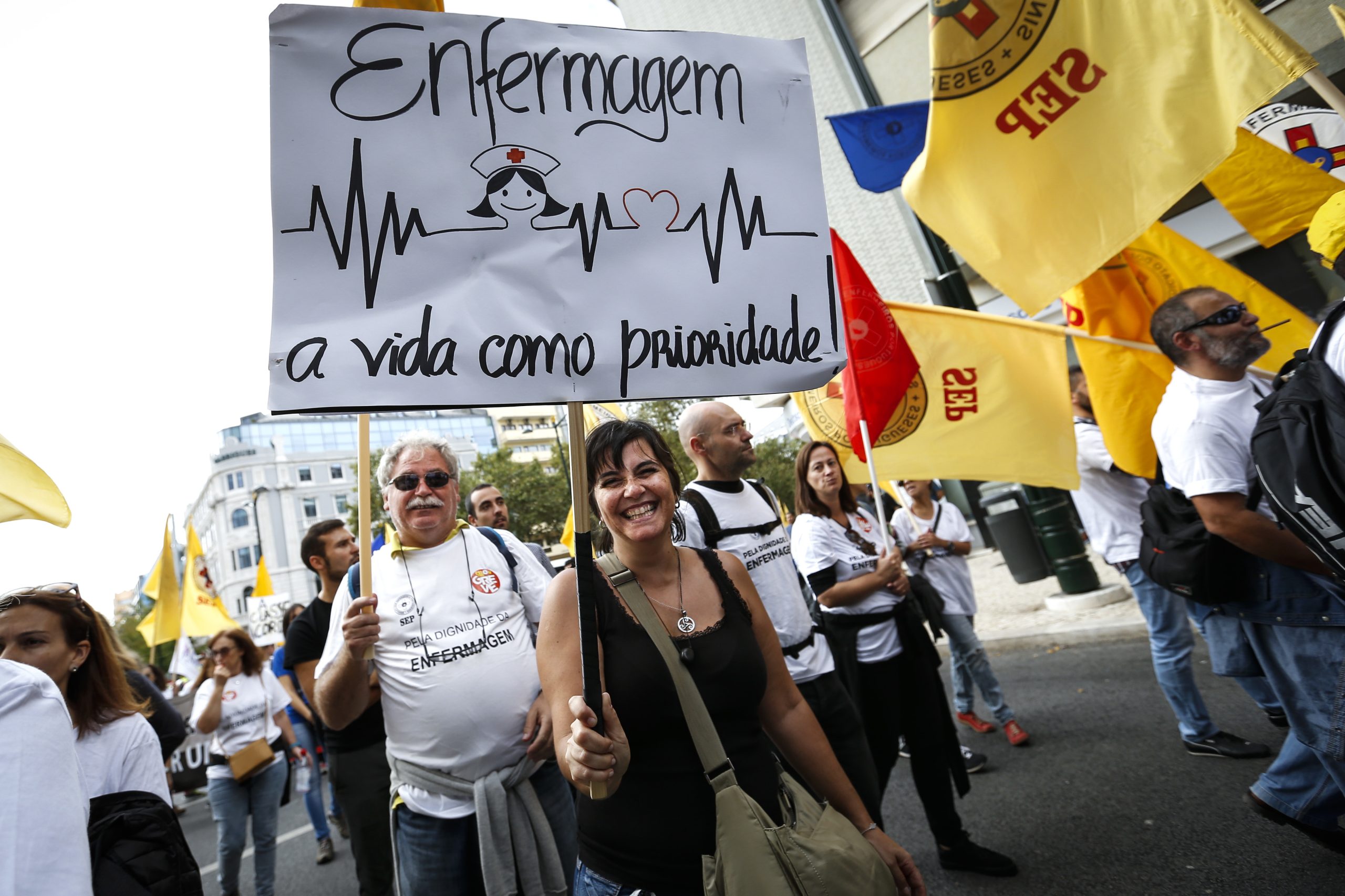 Negociações com os enfermeiros na próxima semana, mas já há paralisações agendadas