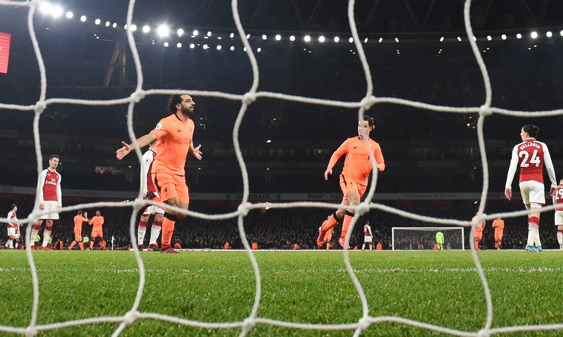 Premier League: Jogo frenético entre Arsenal e Liverpool termina em empate