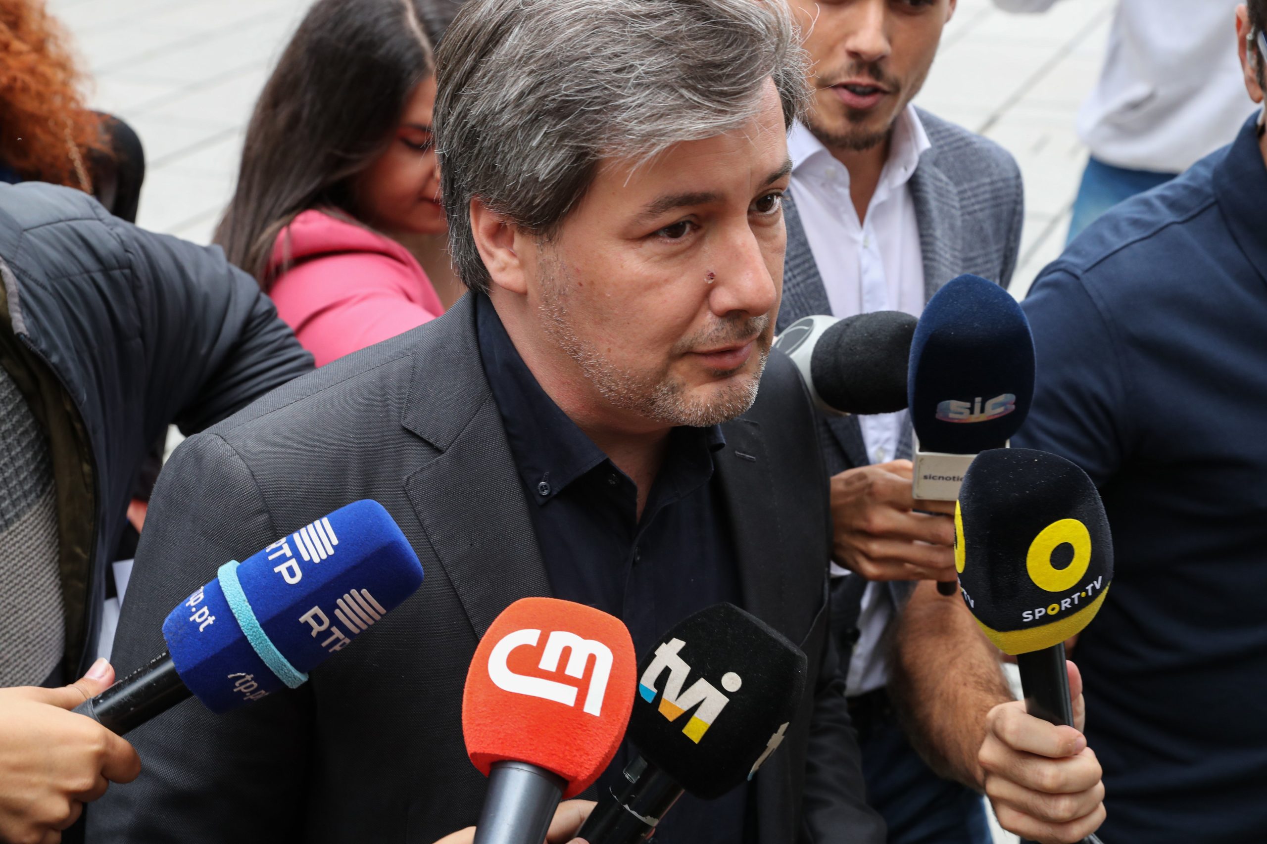 Sócios do Sporting decidem hoje expulsão do ex-presidente Bruno de Carvalho
