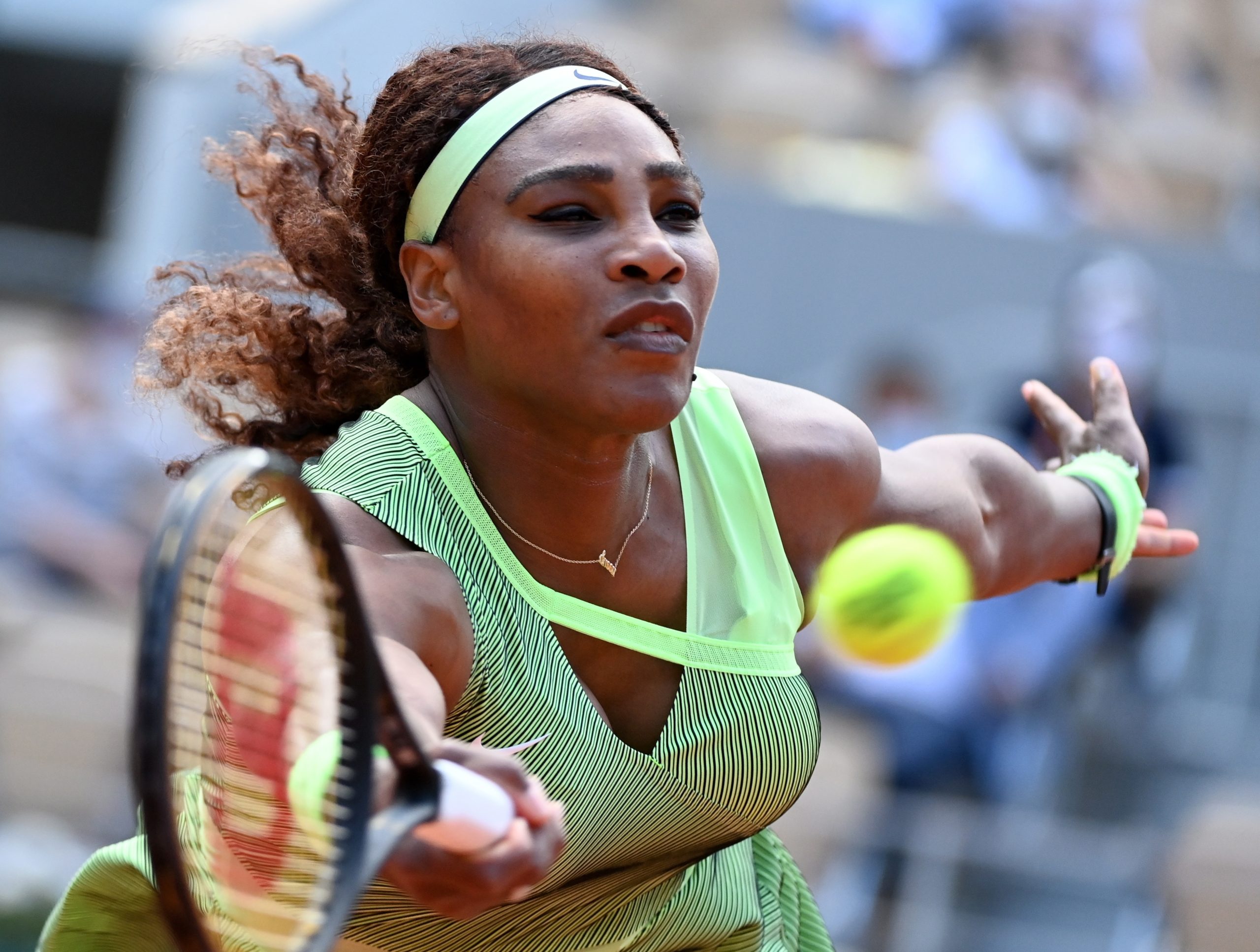 Ténis: Serena Williams vence no regresso à competição após um ano