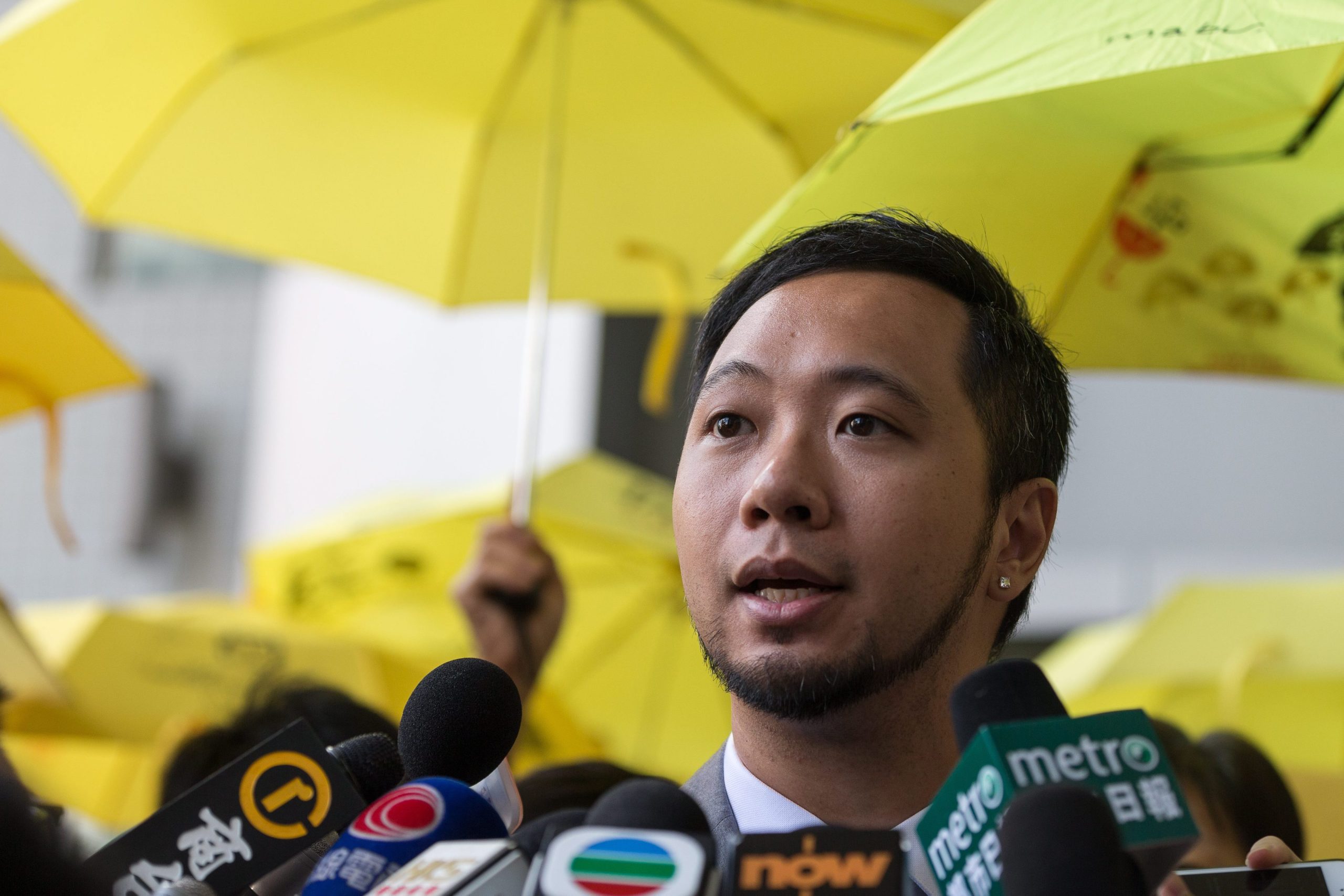 Hong Kong: Sete polícias de condenados a dois anos de prisão por agressão a manifestante