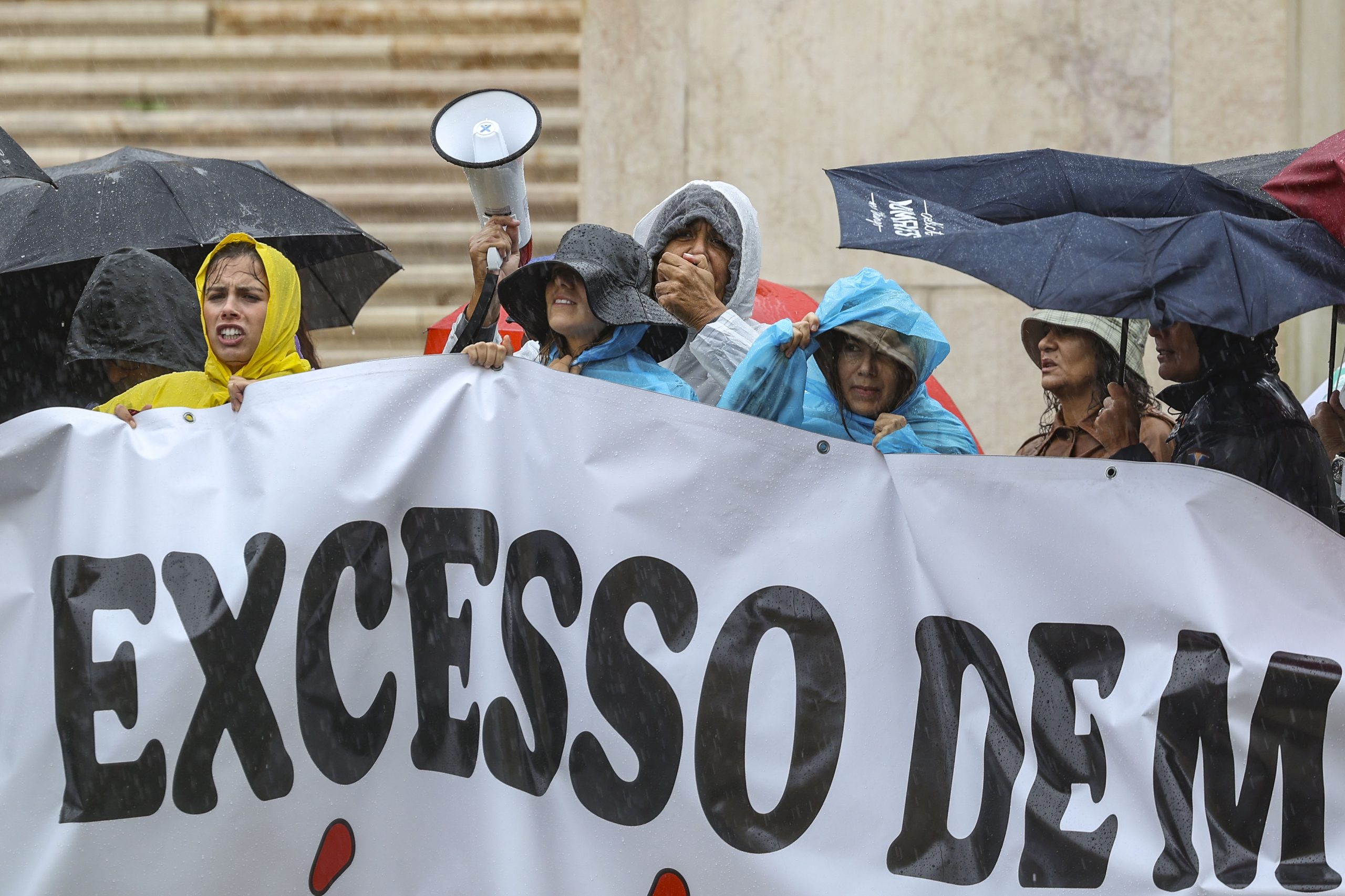 Adesão à greve dos enfermeiros situou-se entre os 80 e os 90%