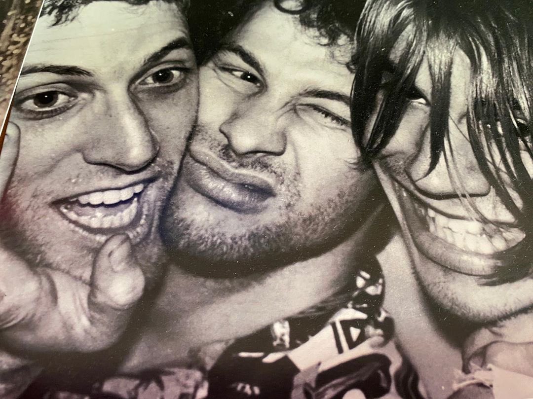 Ex-guitarrista dos Red Hot Chili Peppers Jack Sherman morreu aos 64 anos