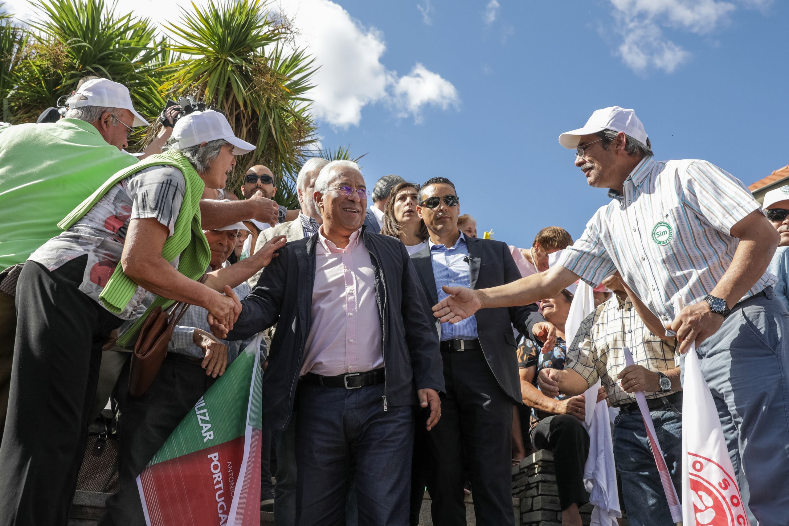 “As greves fazem parte da vida democrática”, diz Costa sobre médicos
