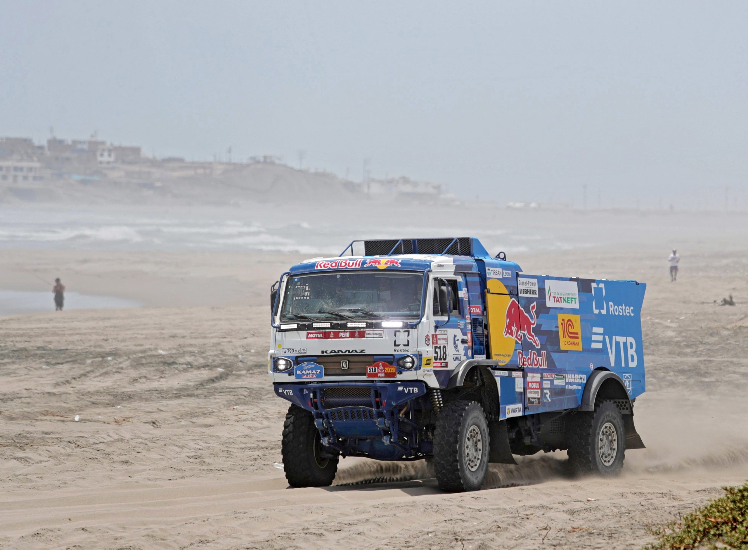 Dakar 2019: Piloto russo de camiões expulso por atropelar espetador e omitir auxílio