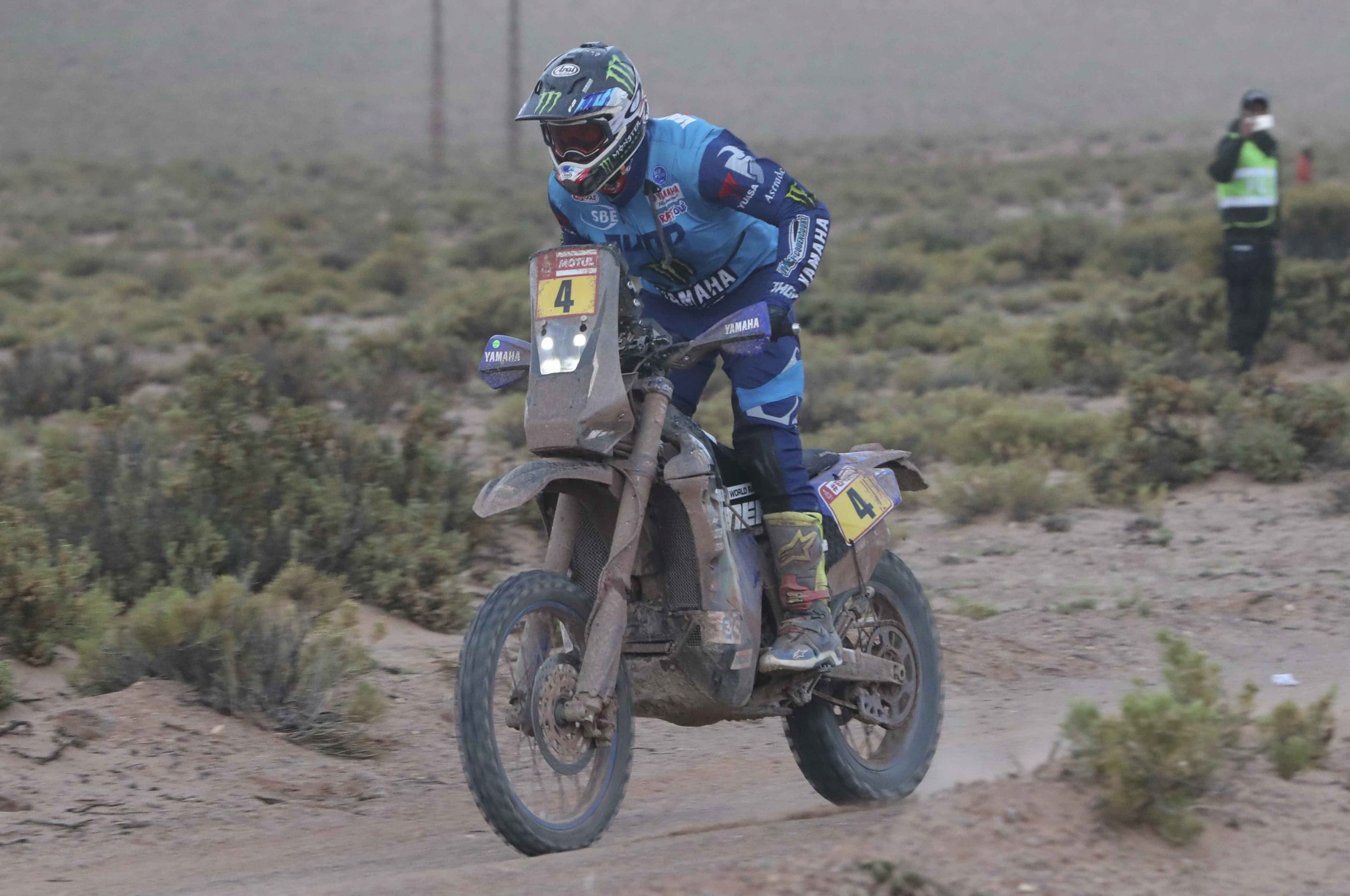 Etapa atribulada nas motos dita desistência de van Beveren