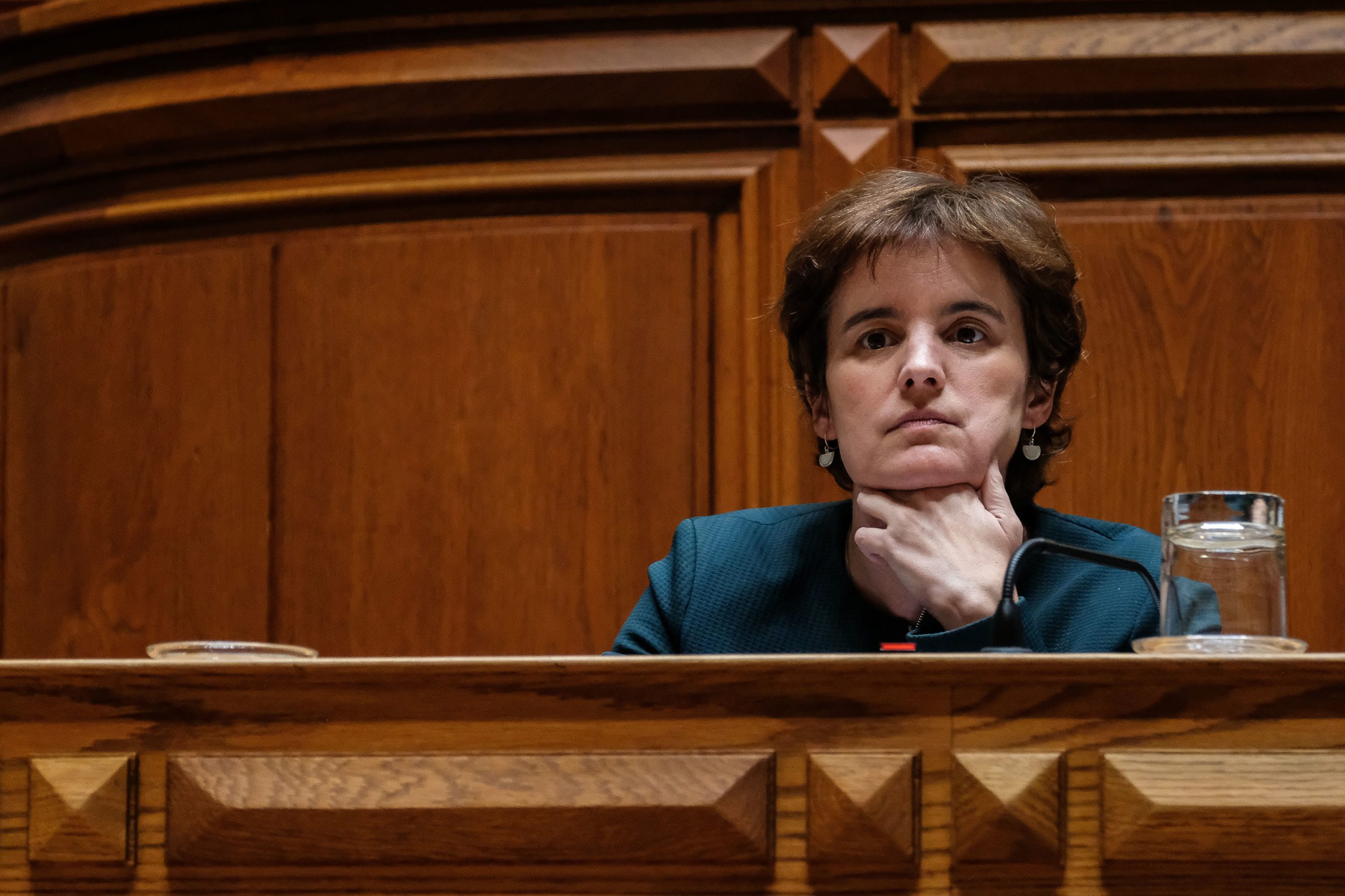 Vieira da Silva admite avaliar as regras do teletrabalho em vigor