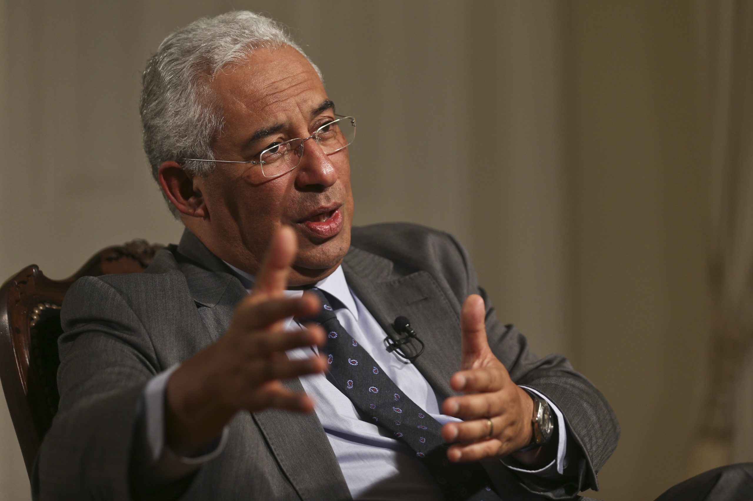 Primeiro-ministro realça “trabalho de excelência” da escola pública