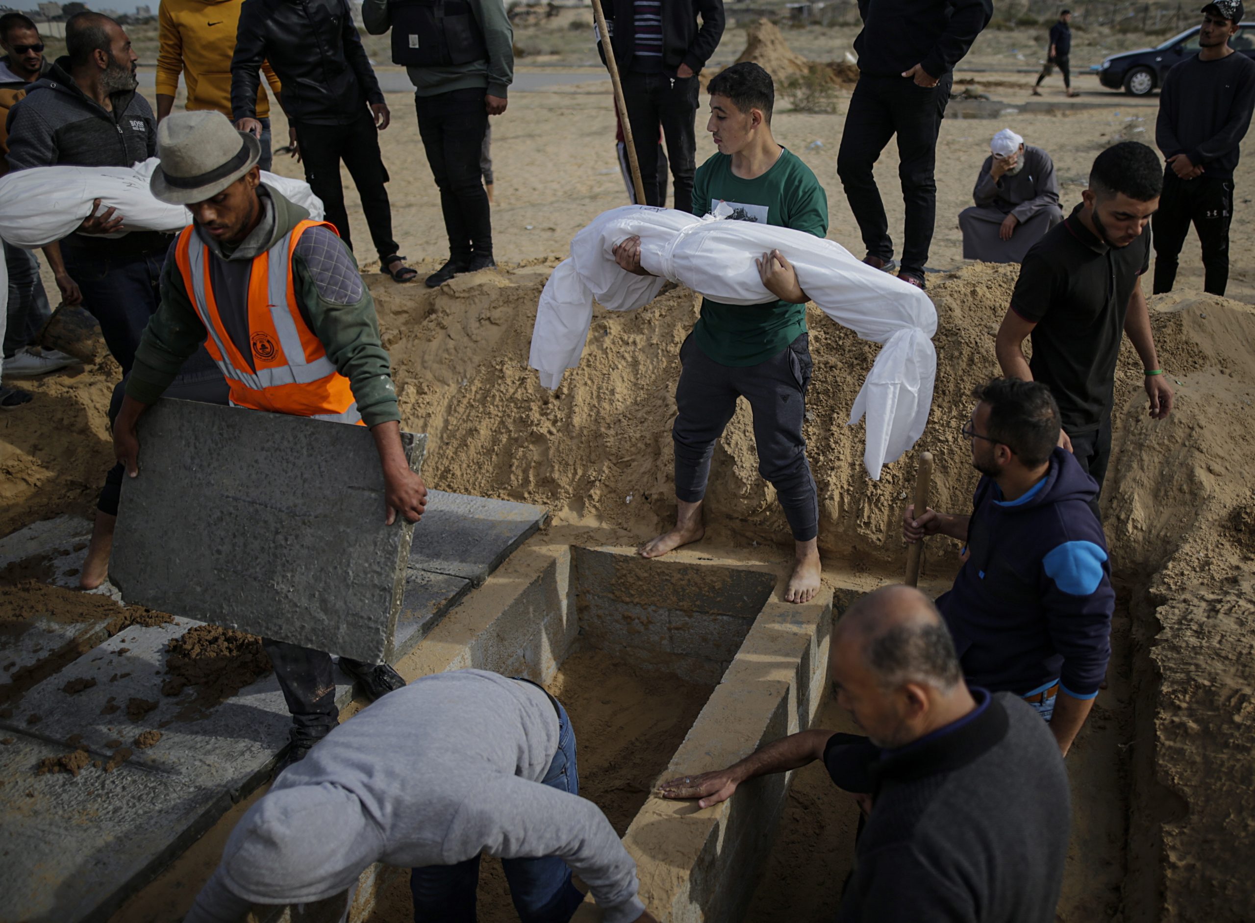 Número de mortos na Faixa de Gaza sobe para 20.258 diz Hamas