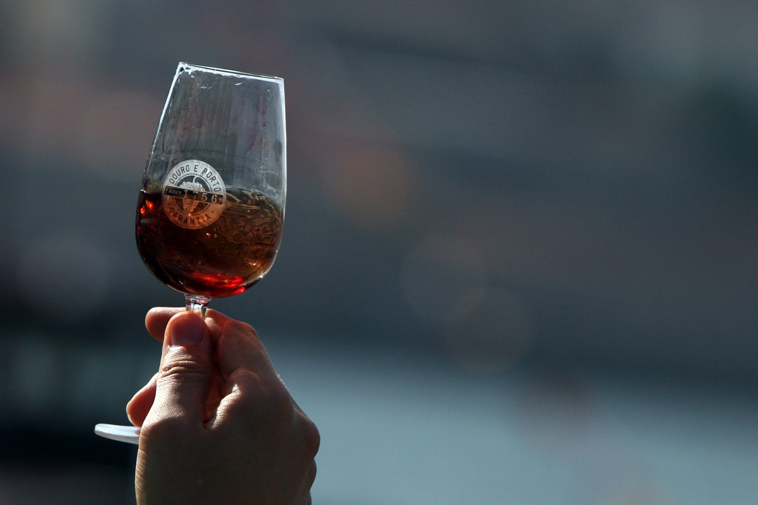 Candidaturas a apoios de 3,6 milhões no setor do vinho abertas até 12 de janeiro