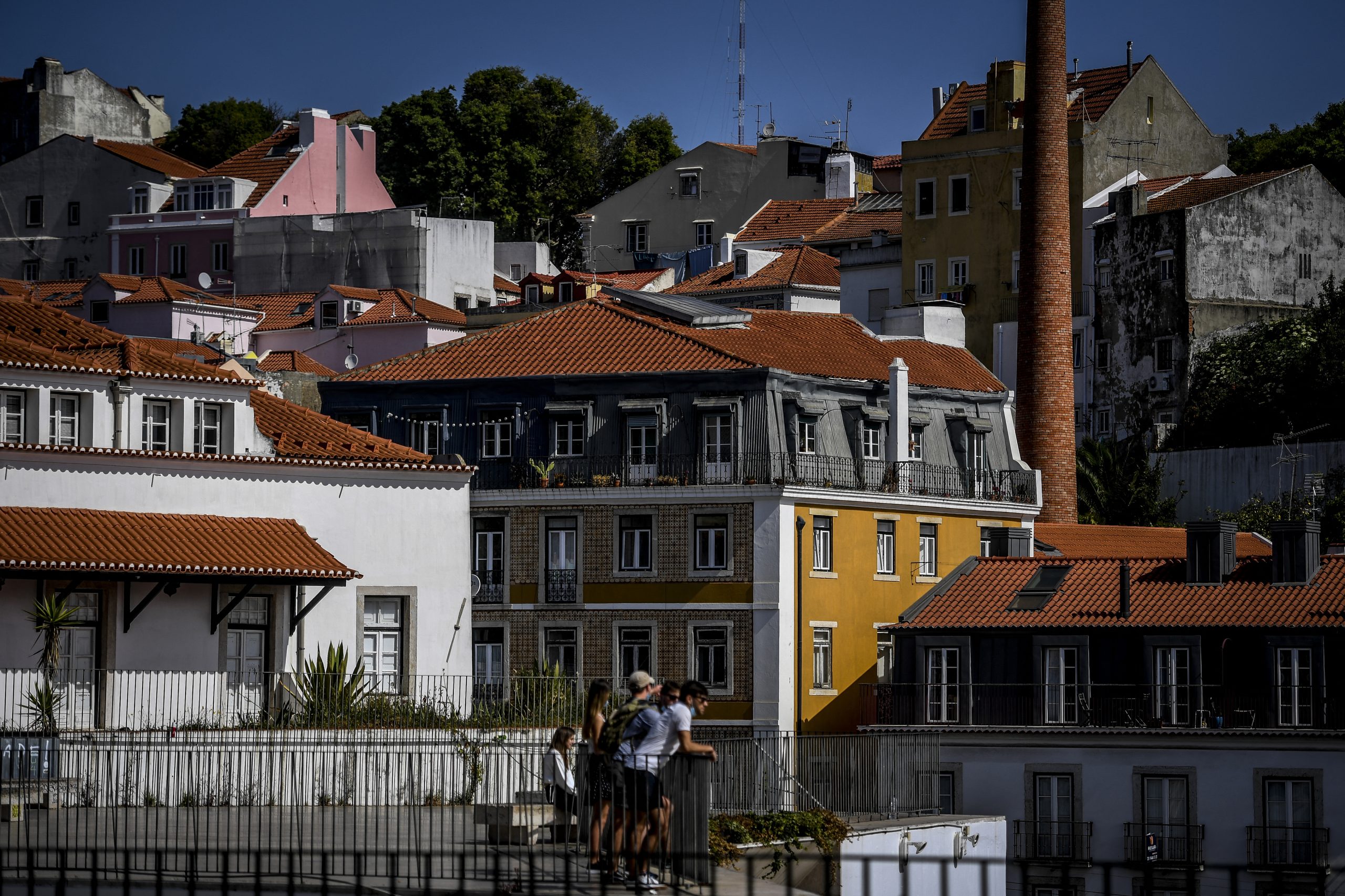 Covid-19: Portugal com mais 789 casos confirmados e uma morte. Há menos internados, mas mais doentes graves