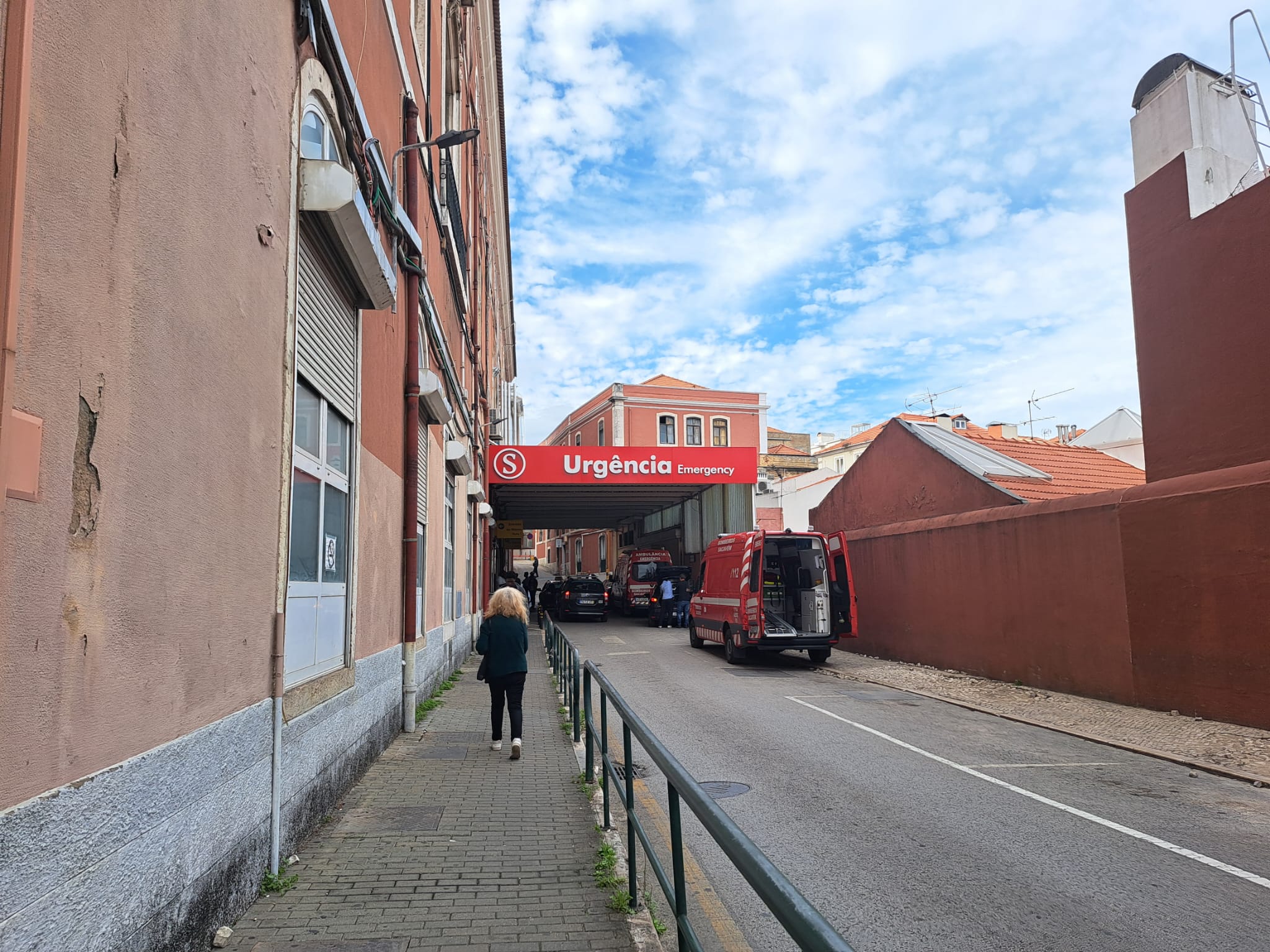 Hospitais de São José, Lisboa-Ocidental e Santa Maria aderem a “Ligue Antes, Salve Vidas”