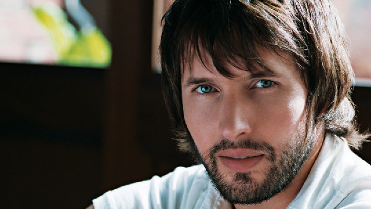 James Blunt avisa: “Se pensam que 2016 foi mau, vou lançar um novo álbum em 2017”