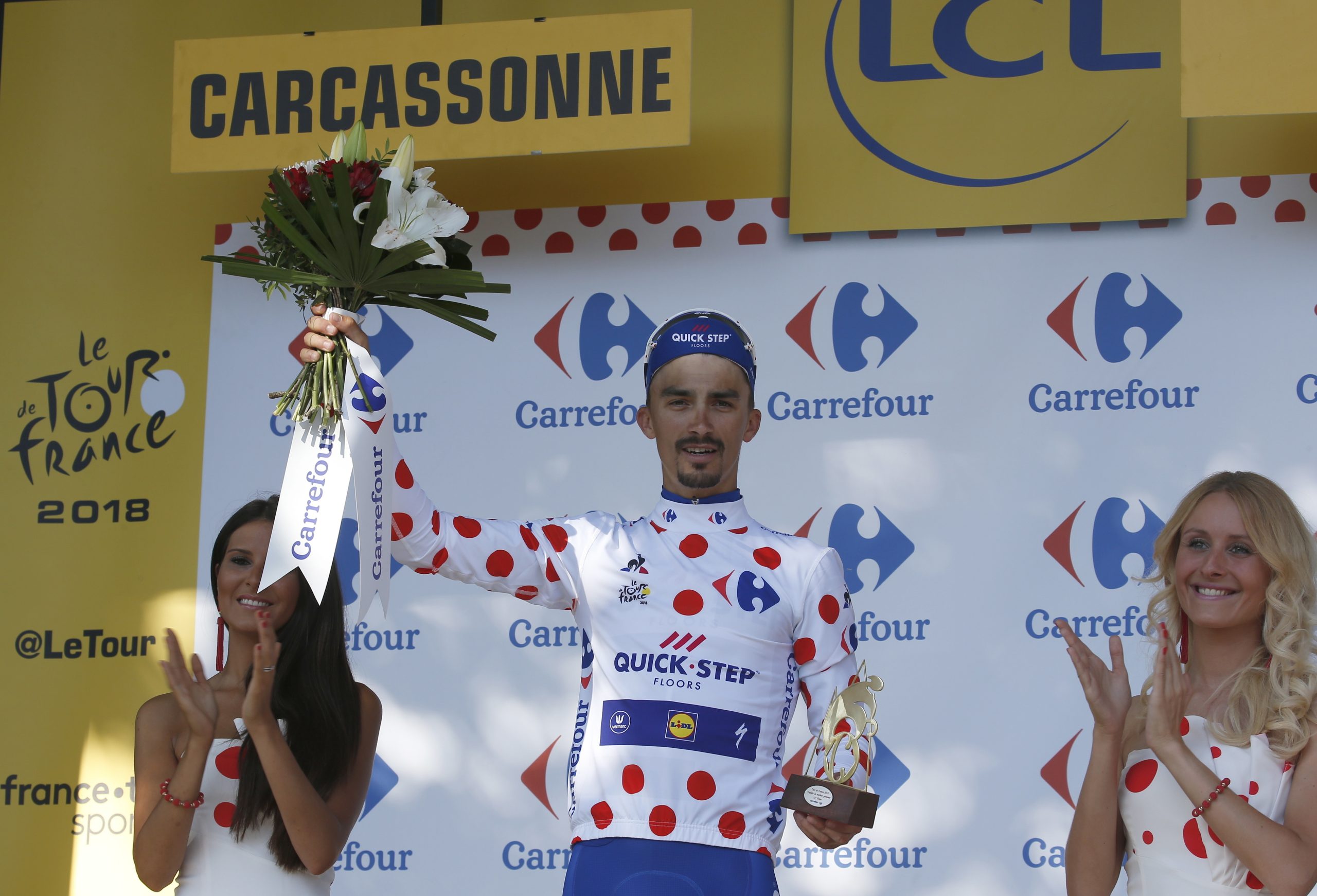 Volta a França. Alaphilippe vence pela segunda vez e Thomas segue na liderança
