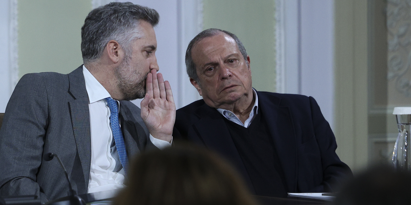 PS vai viabilizar eleição de candidatos dos outros partidos para mesa da AR. Acordo coloca Aguiar-Branco em primeiro lugar