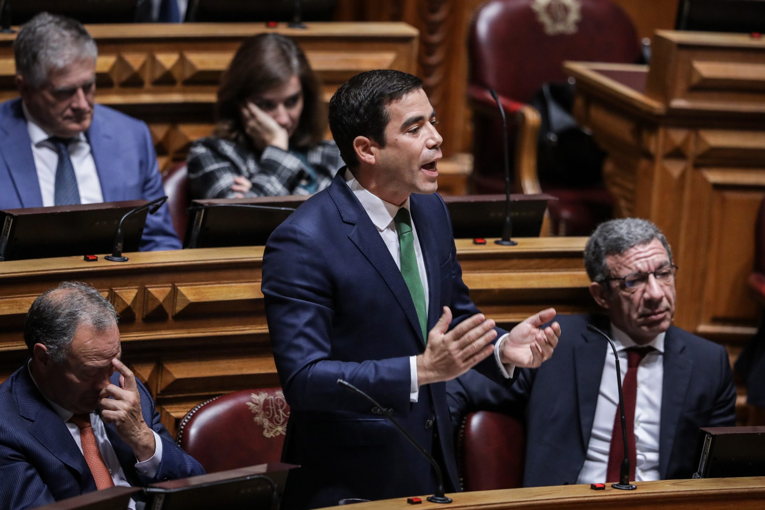 PSD acusa Costa de ser “não um fazedor, mas um seguidor que copia mal” as suas propostas