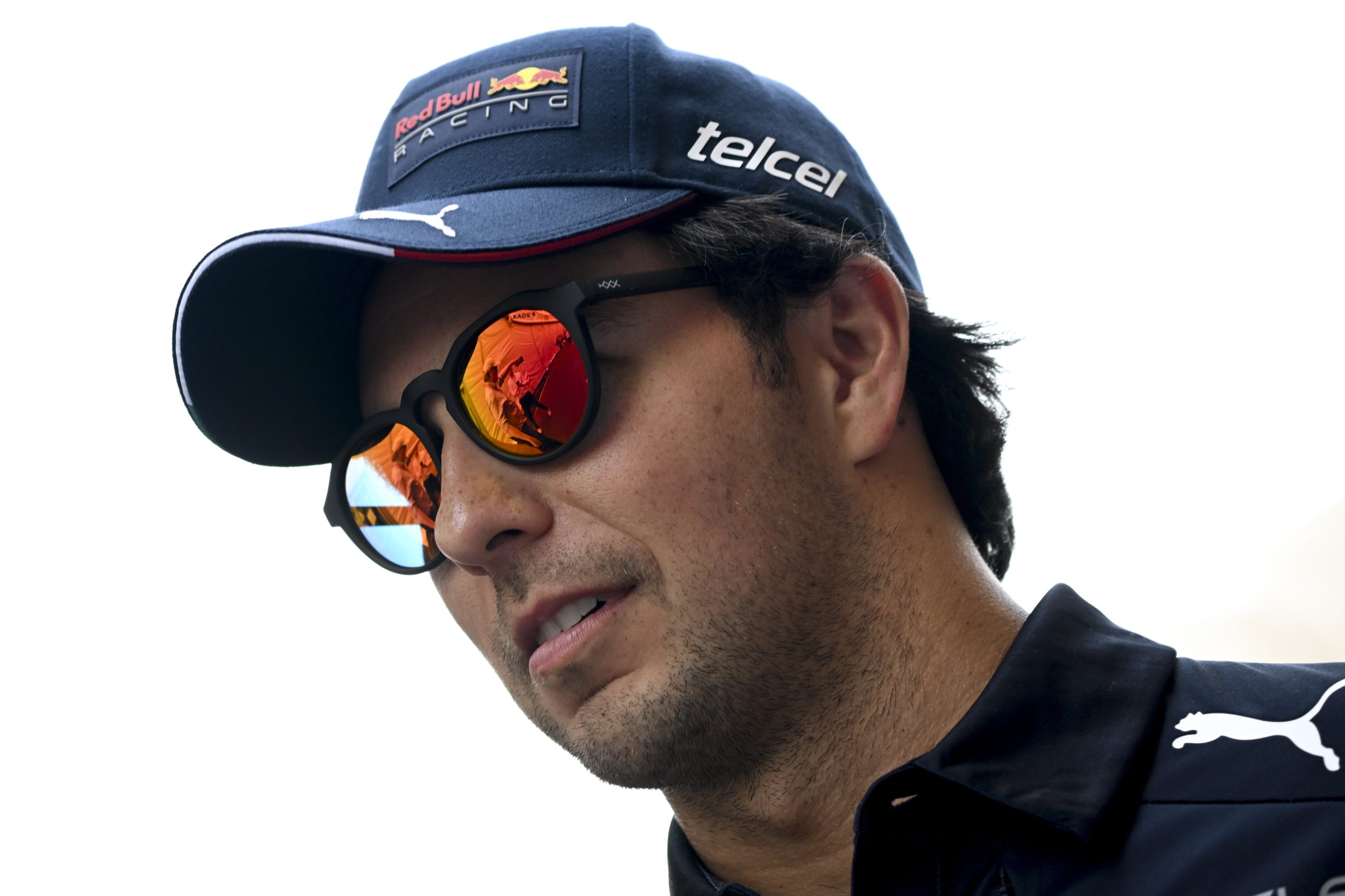 Piloto mexicano Sergio Pérez renova com a Red Bull até 2024