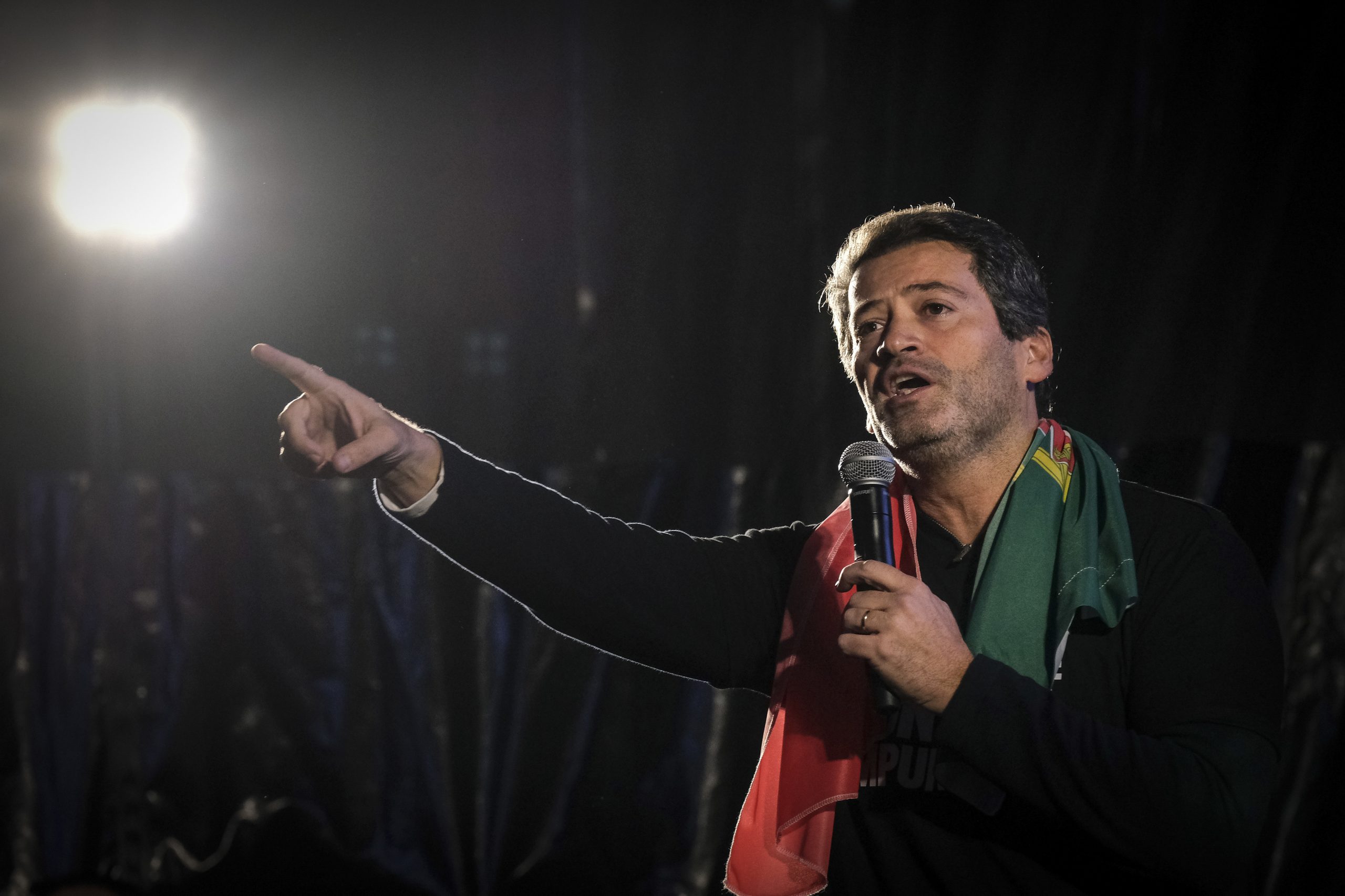 Ventura diz que “há factos perturbadores” mas Arruda não é incómodo para o Chega